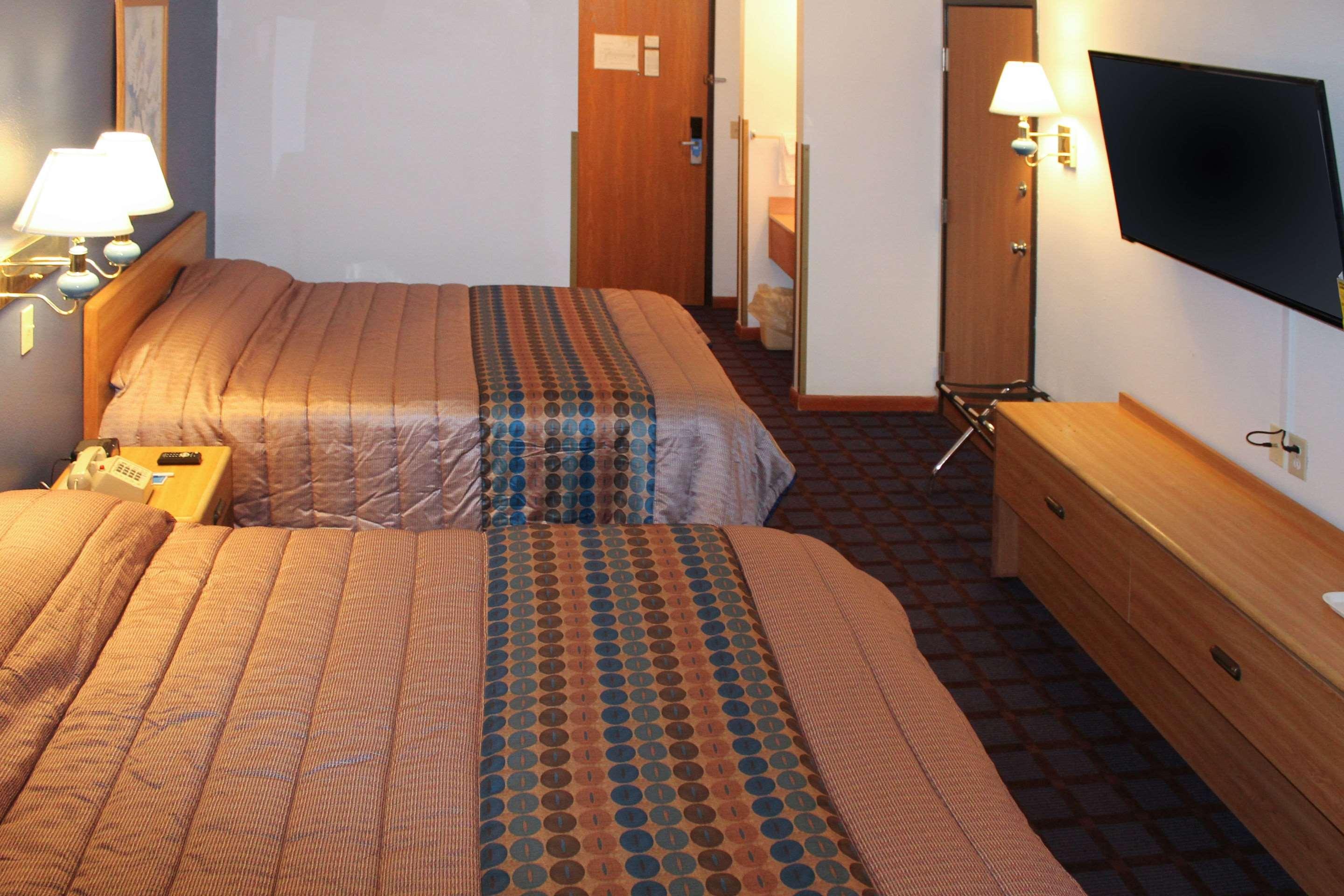 Rodeway Inn — photo 4