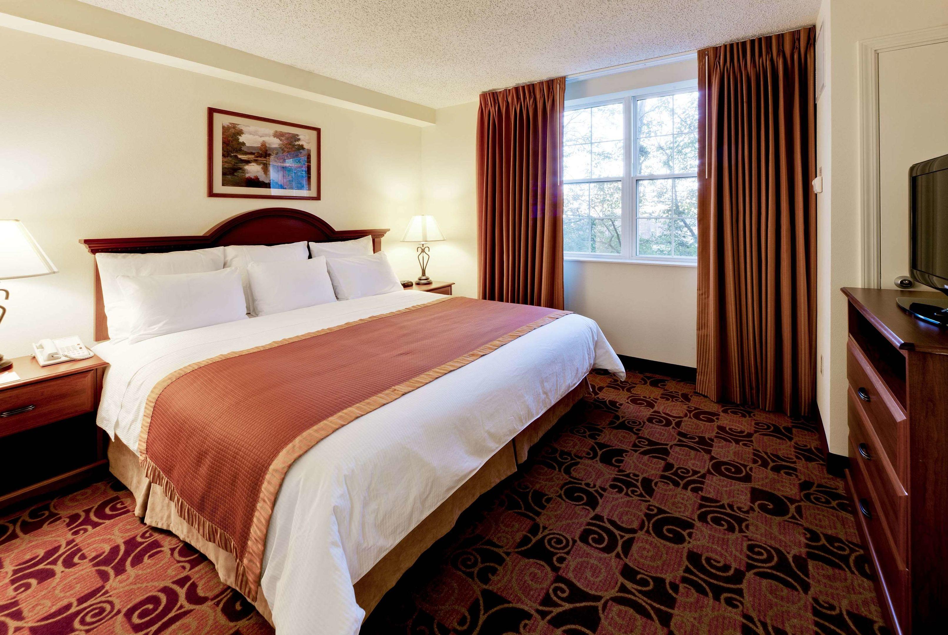 Hawthorn Suites by Wyndham Louisville East — photo 4