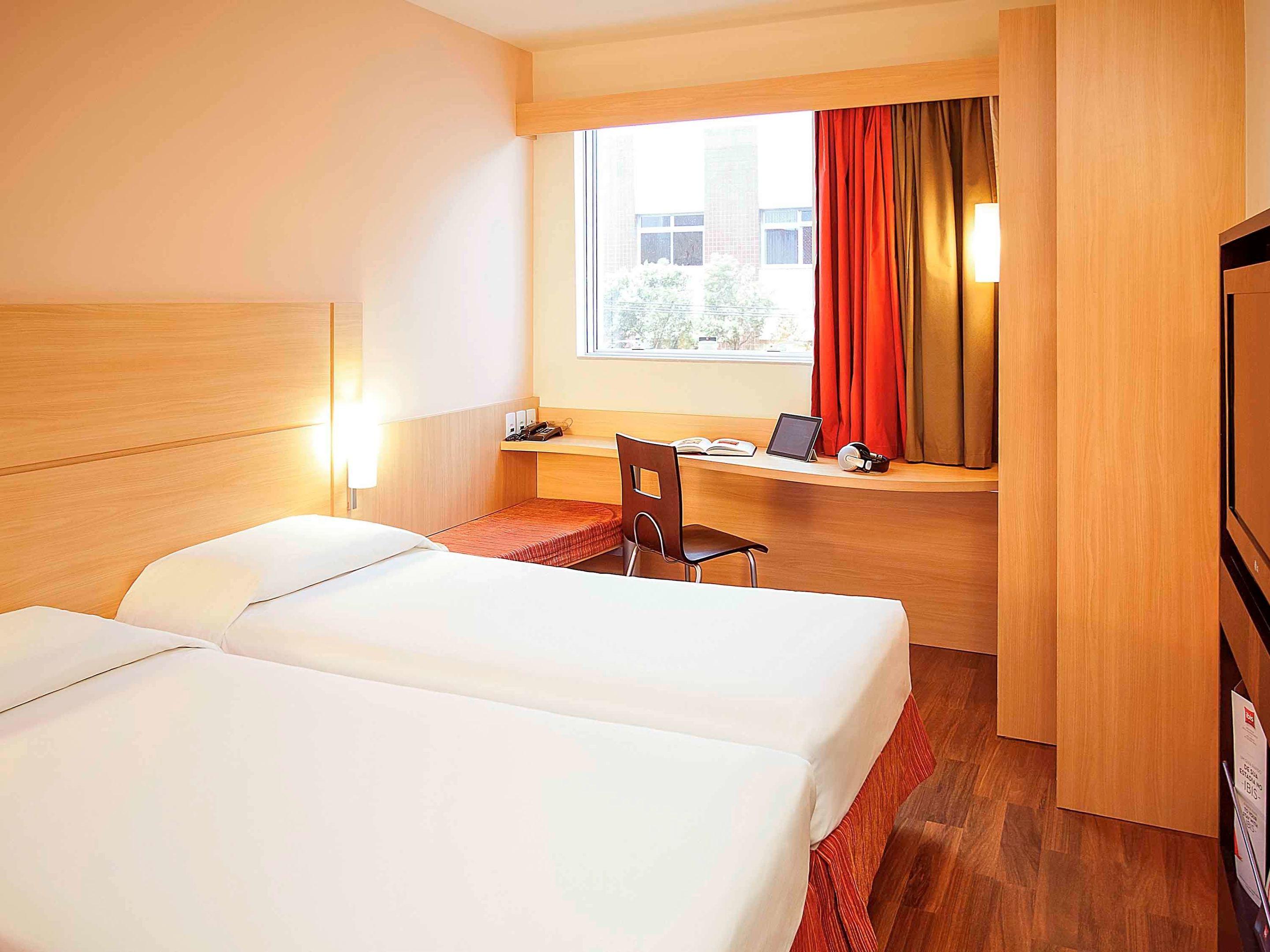 ibis Vitoria Praia de Camburi — photo 4