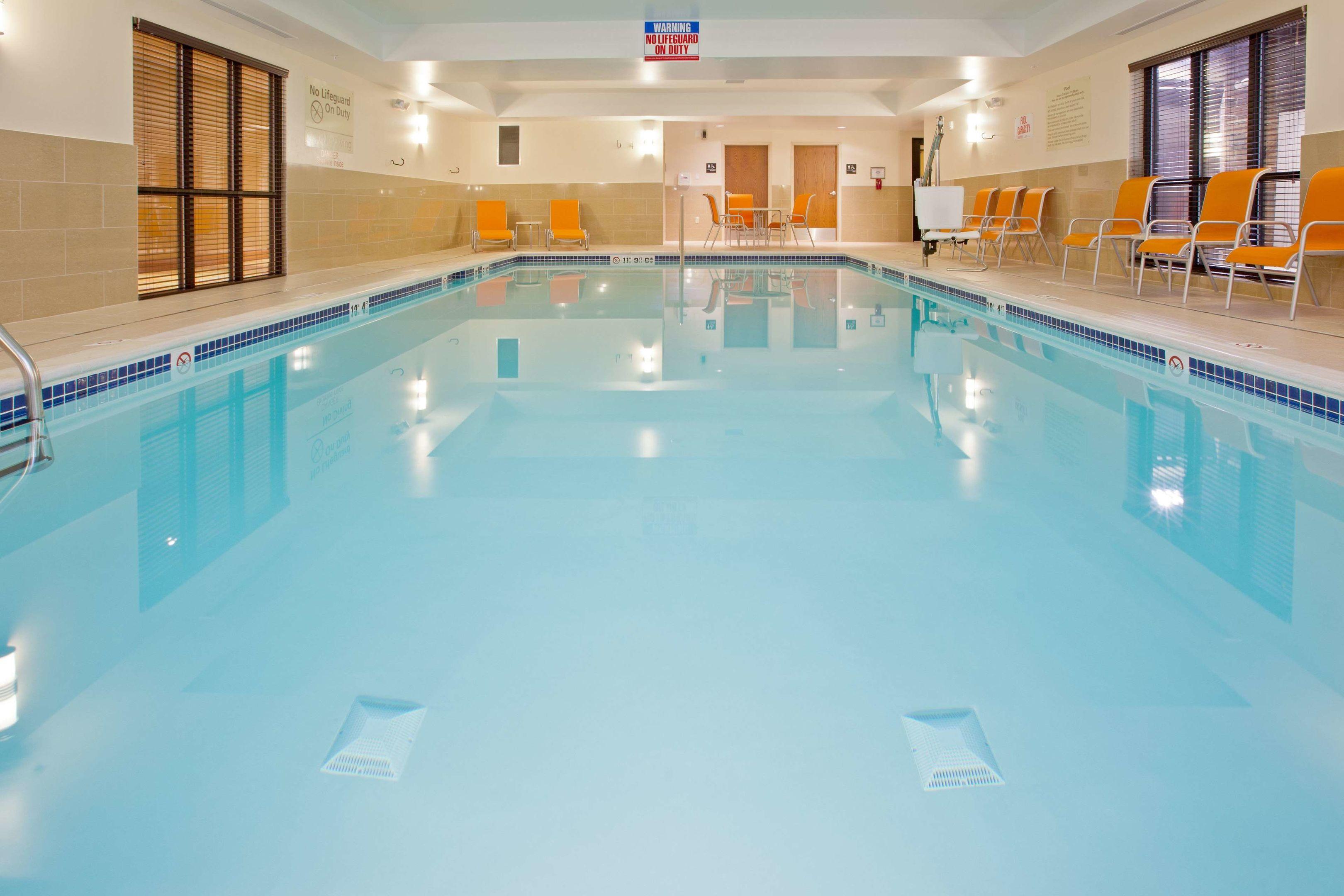 Hampton Inn Detroit/Auburn Hills-North — photo 4