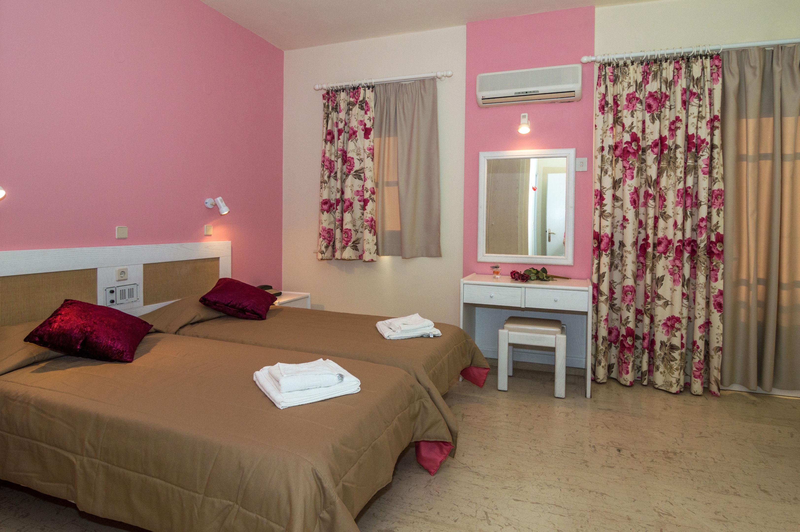 Manolis Apartments — photo 3