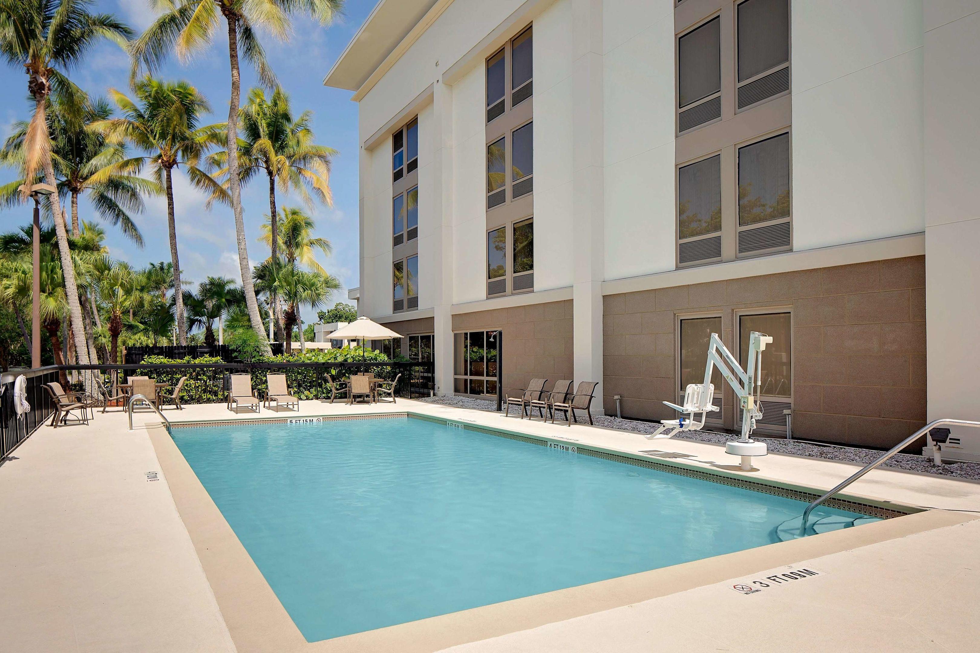 Hampton Inn Central Naples — photo 5