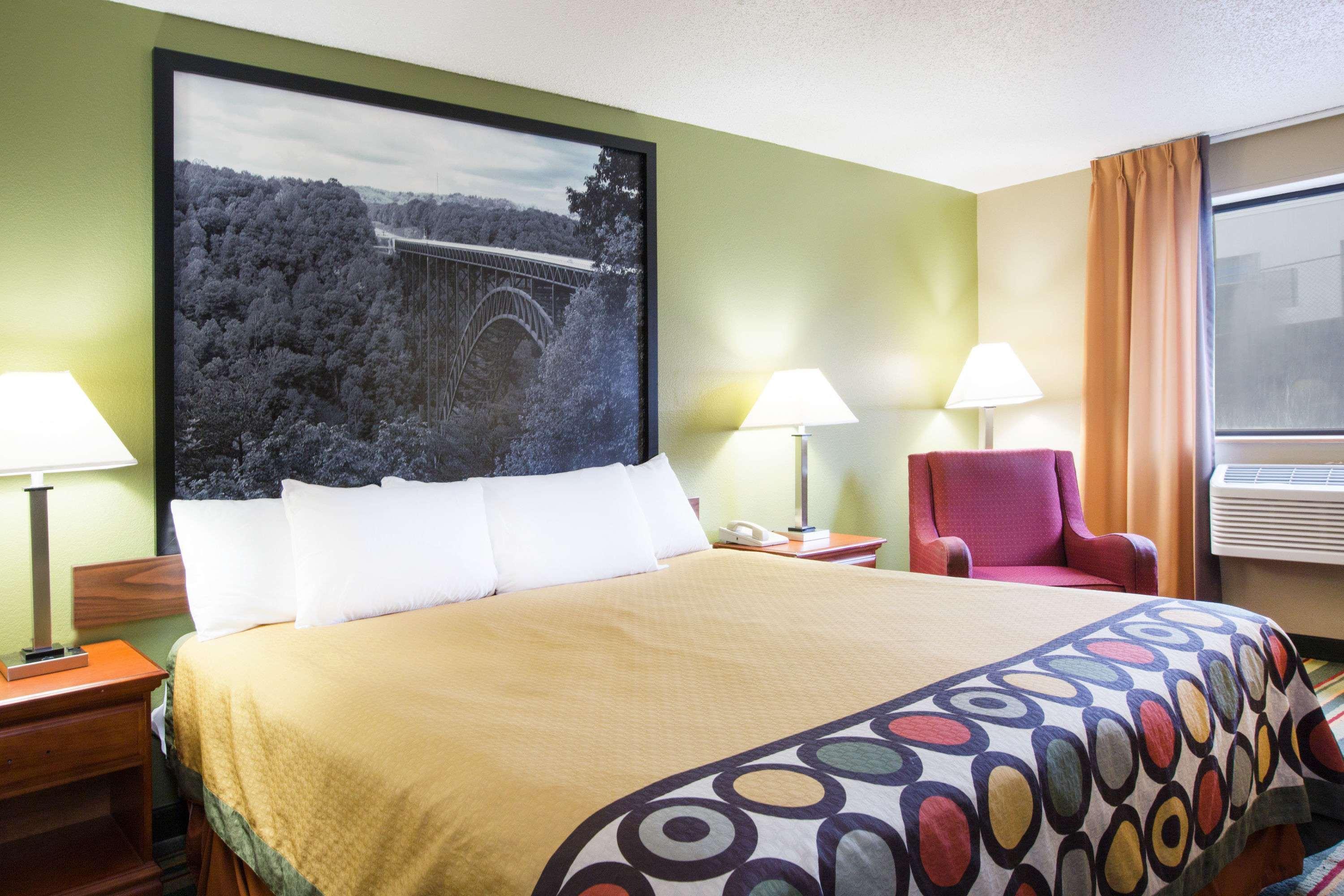 Super 8 by Wyndham Beckley — photo 4