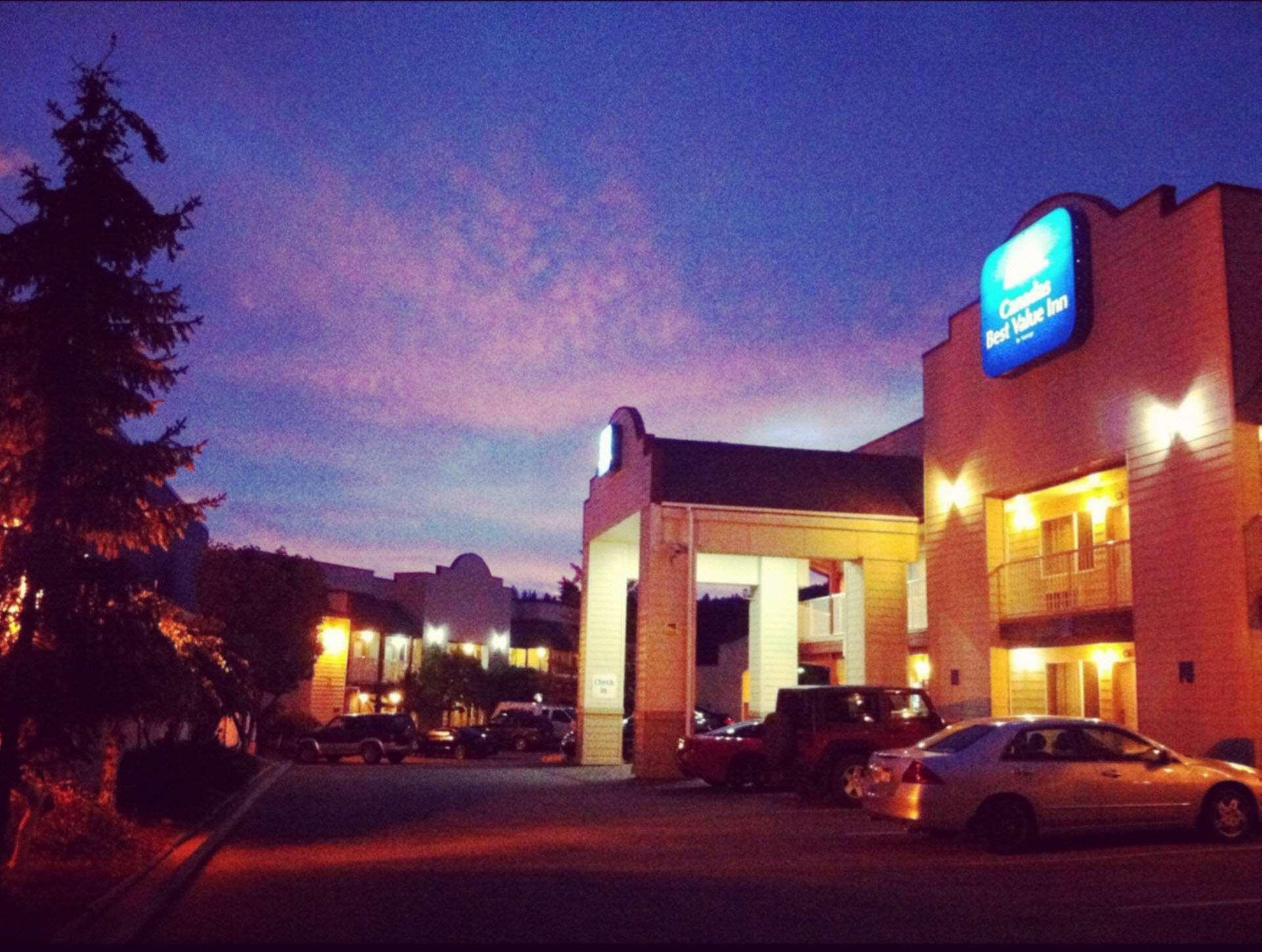 Canadas Best Value Inn & Suites - Princeton — photo 3