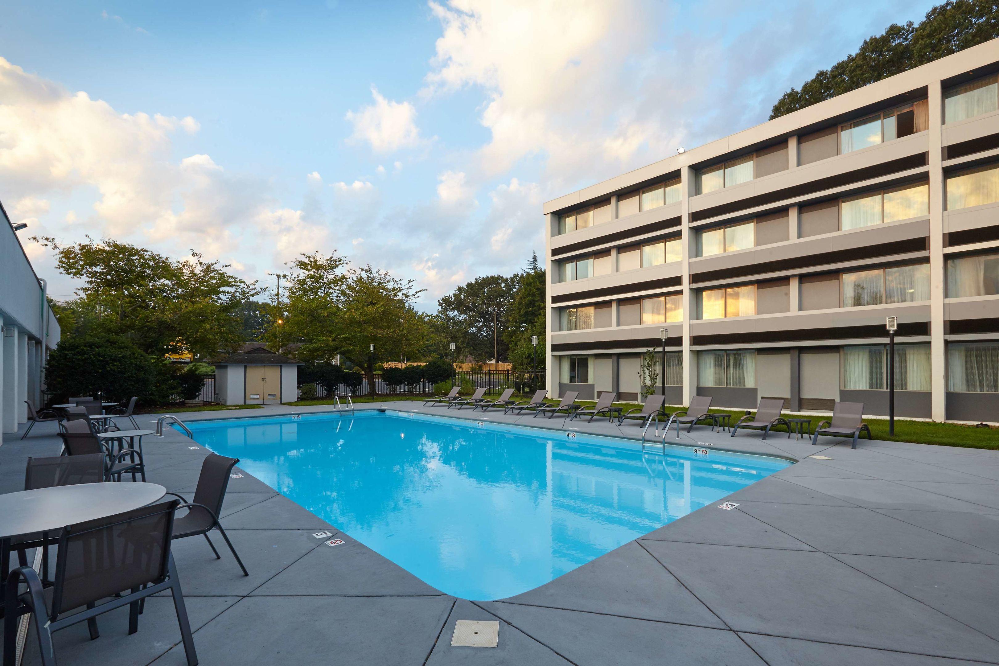 Best Western Plus University Inn — photo 4