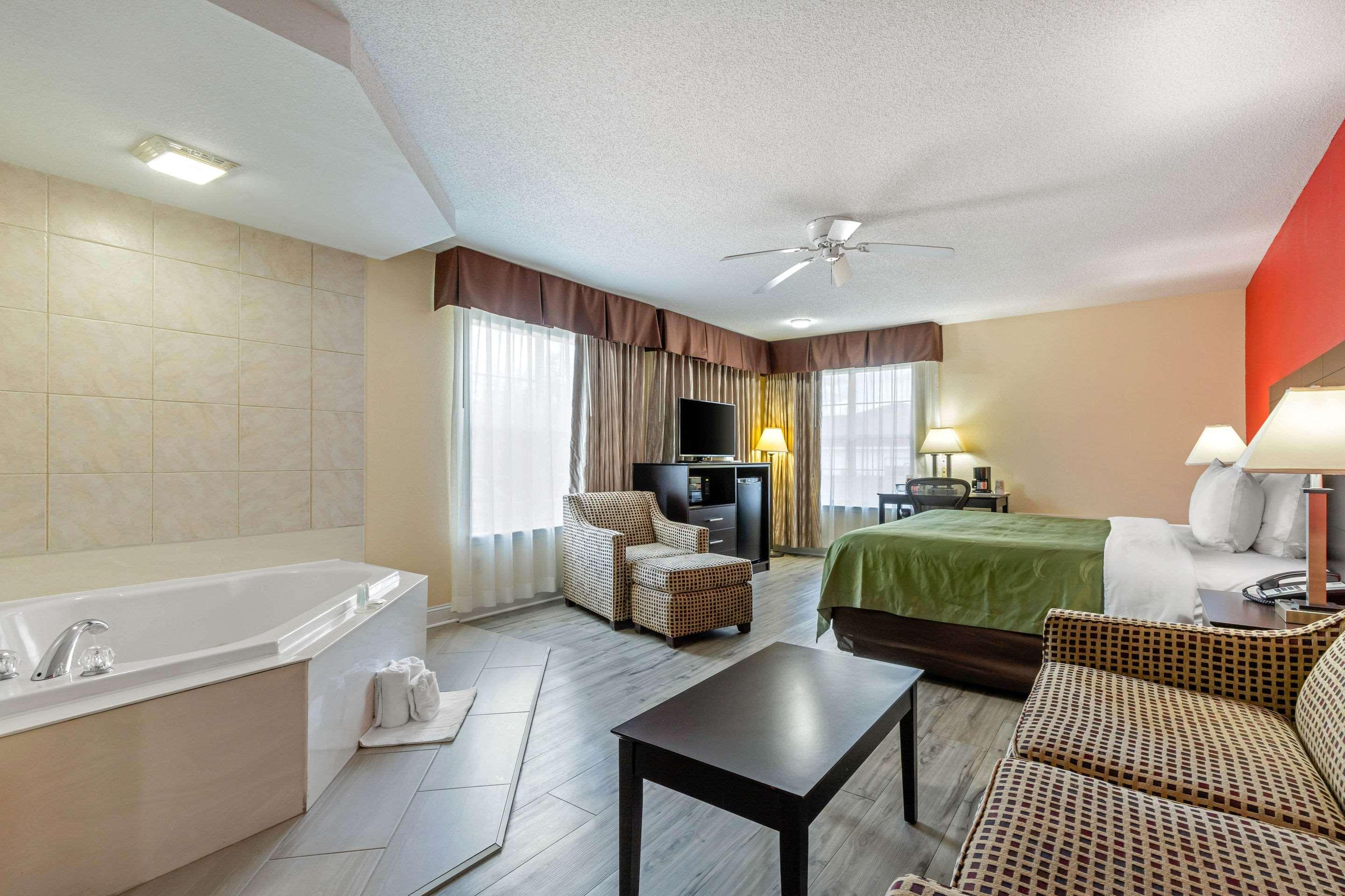 Quality Inn & Suites — photo 4