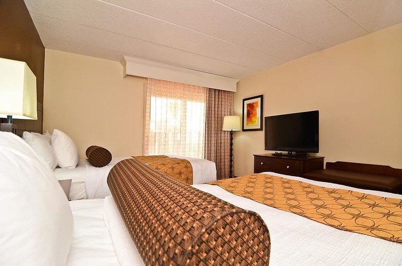 Best Western Plus Arbour Inn & Suites — photo 4