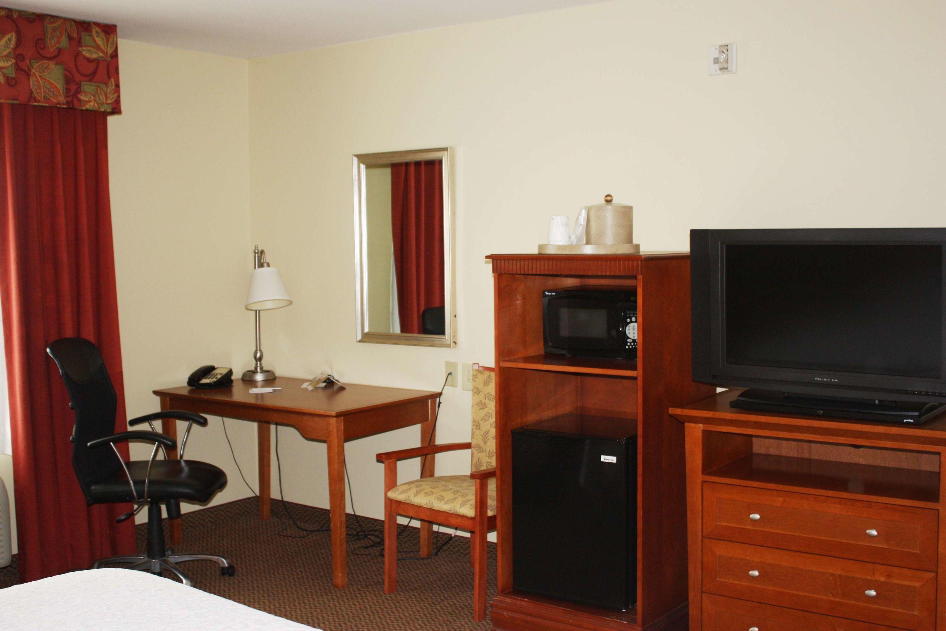 Hampton Inn Clinton — photo 4