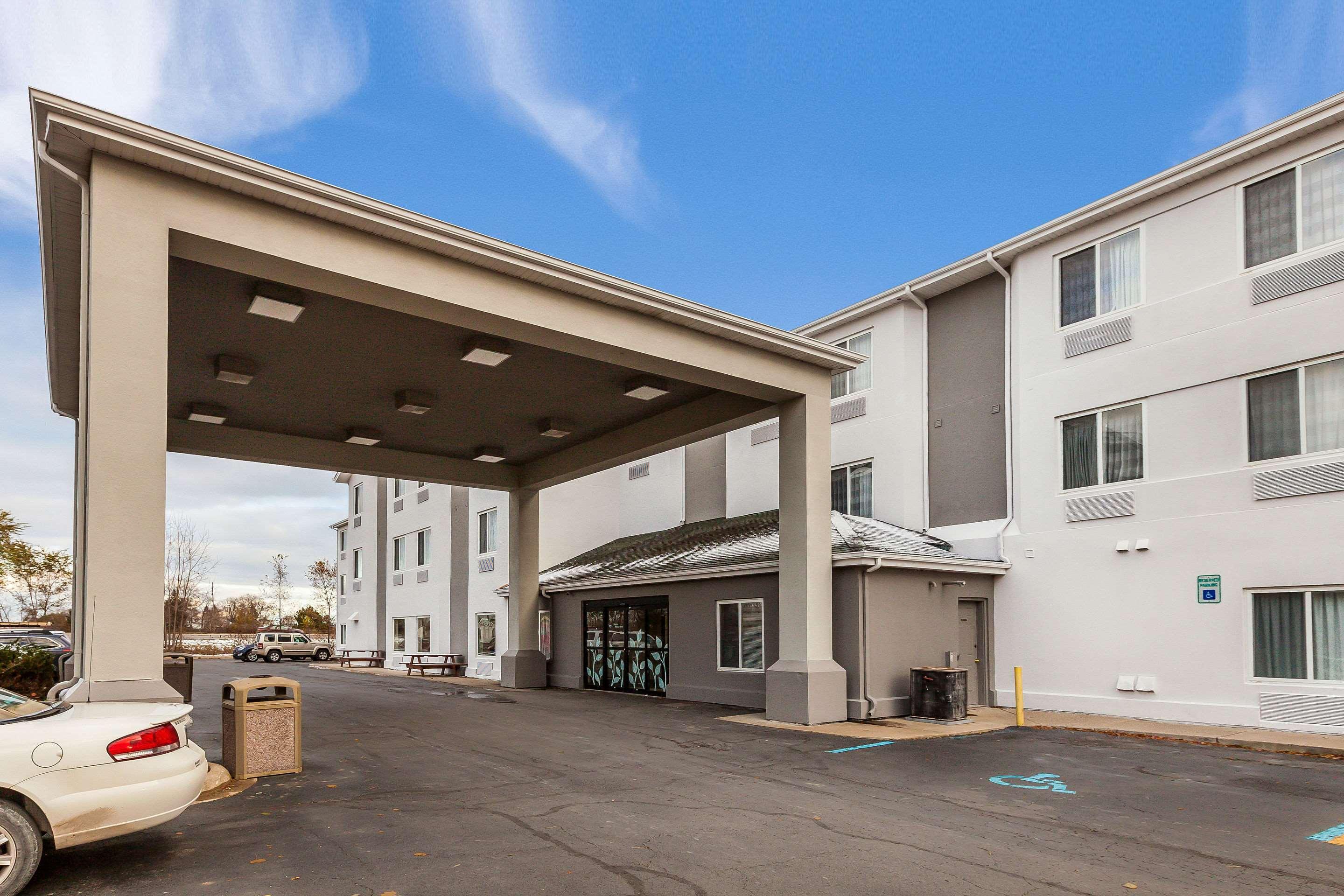 Sleep Inn & Suites — photo 4