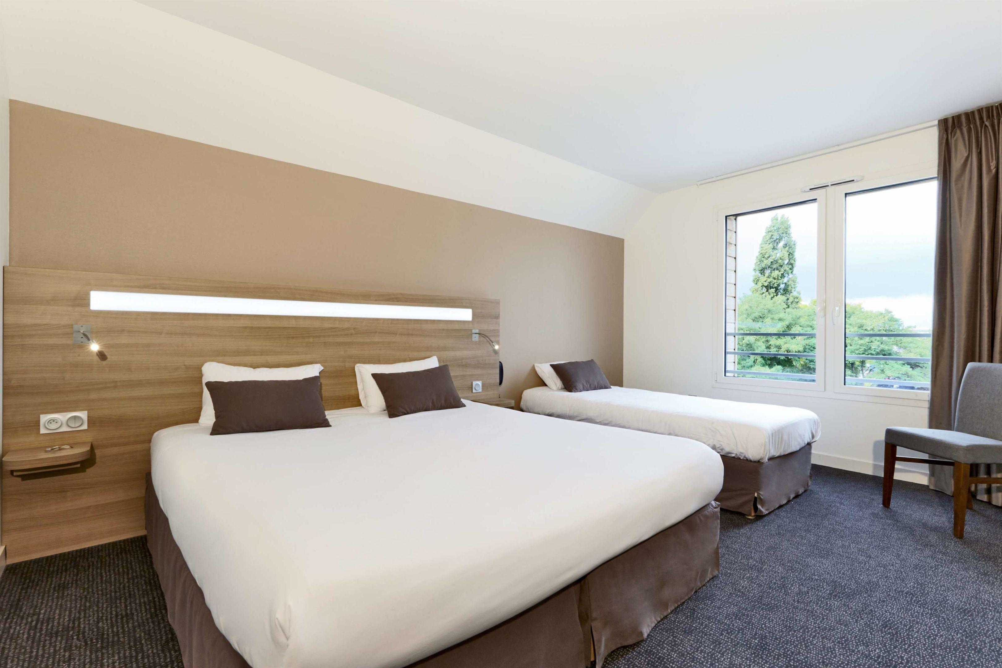 Kyriad Hotel Laval — photo 4