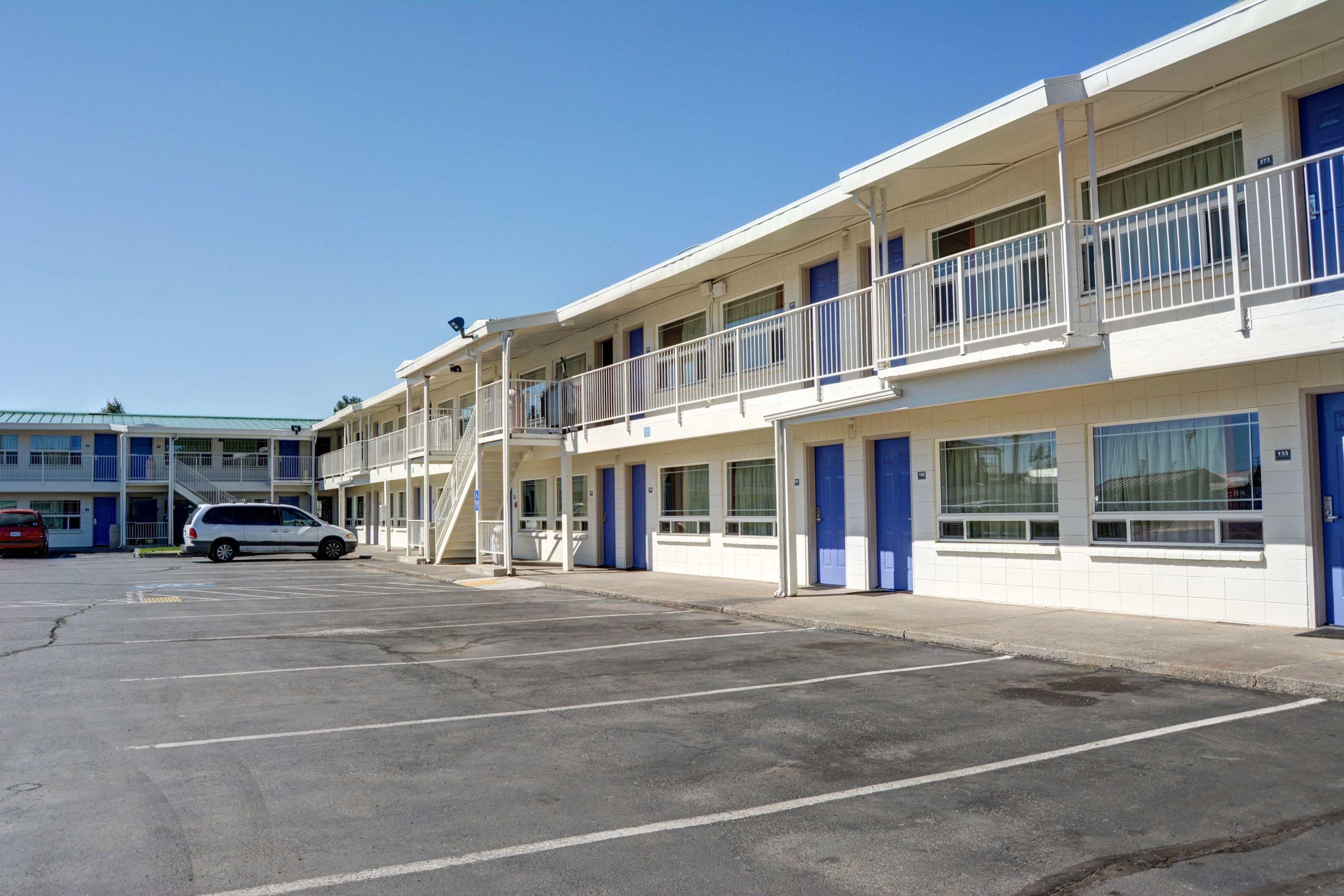 Motel 6 Bend — photo 4