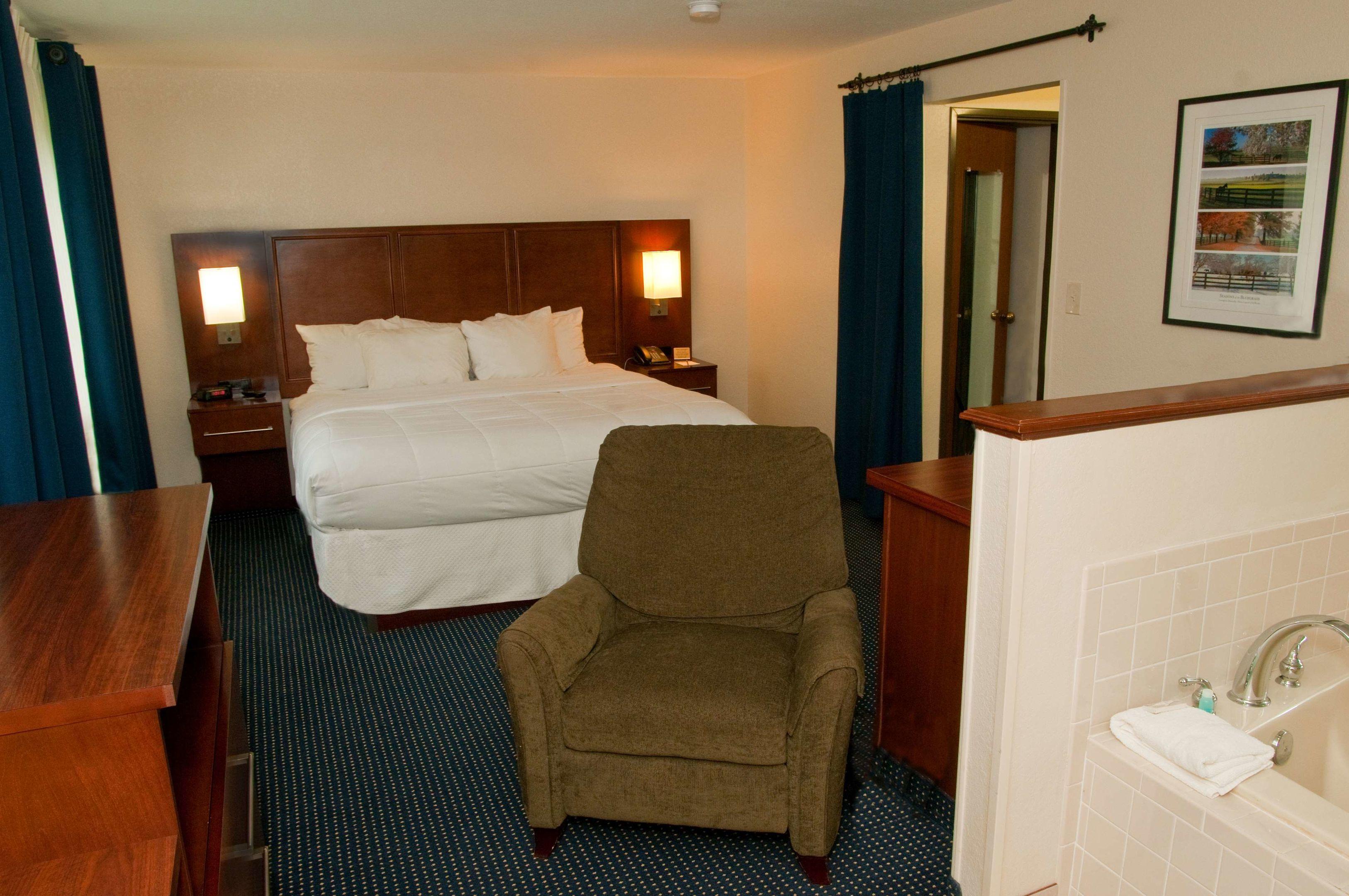 Hatfield Inn — photo 4
