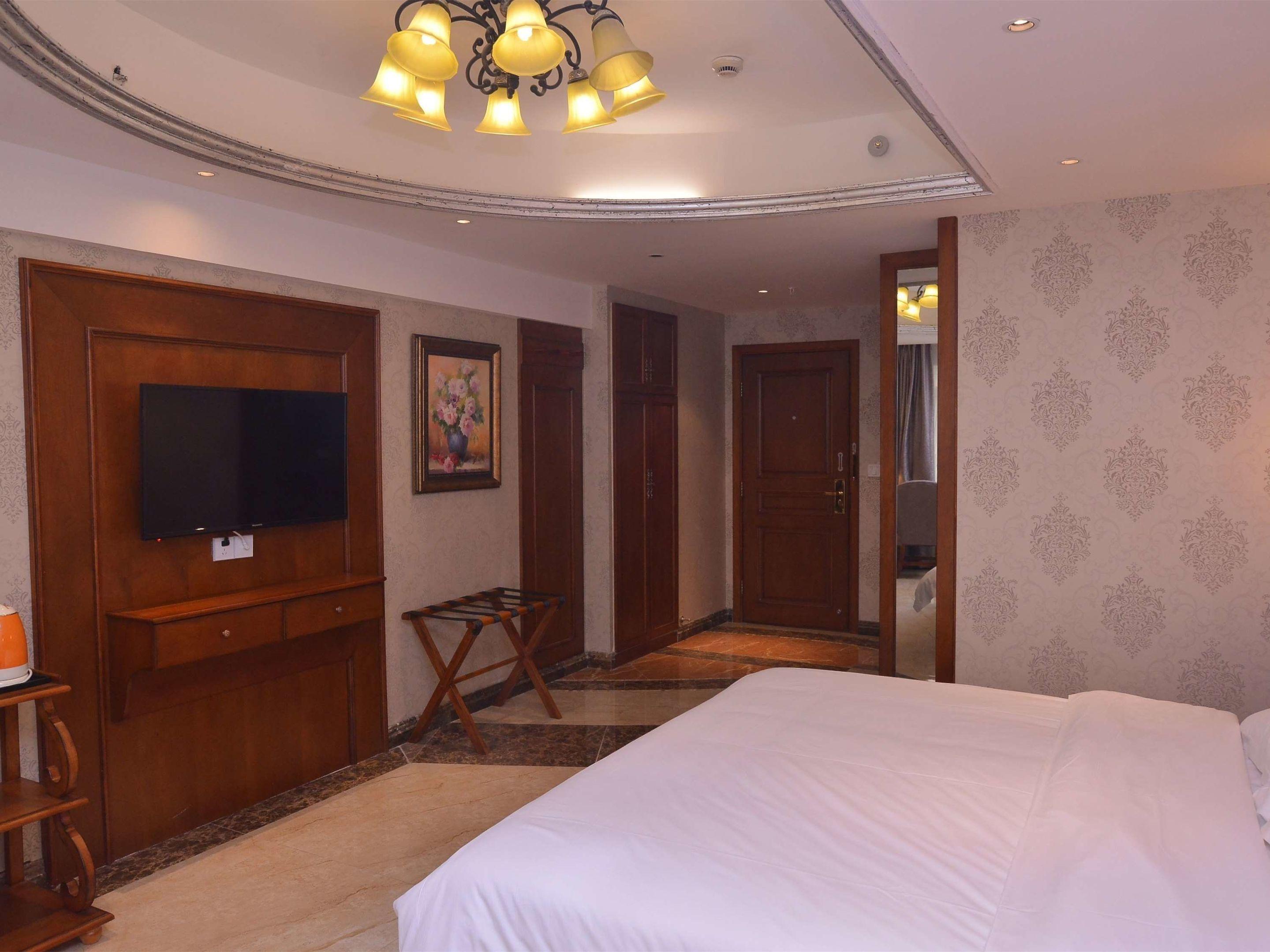 ibis Chongqing Ranjiaba — photo 3