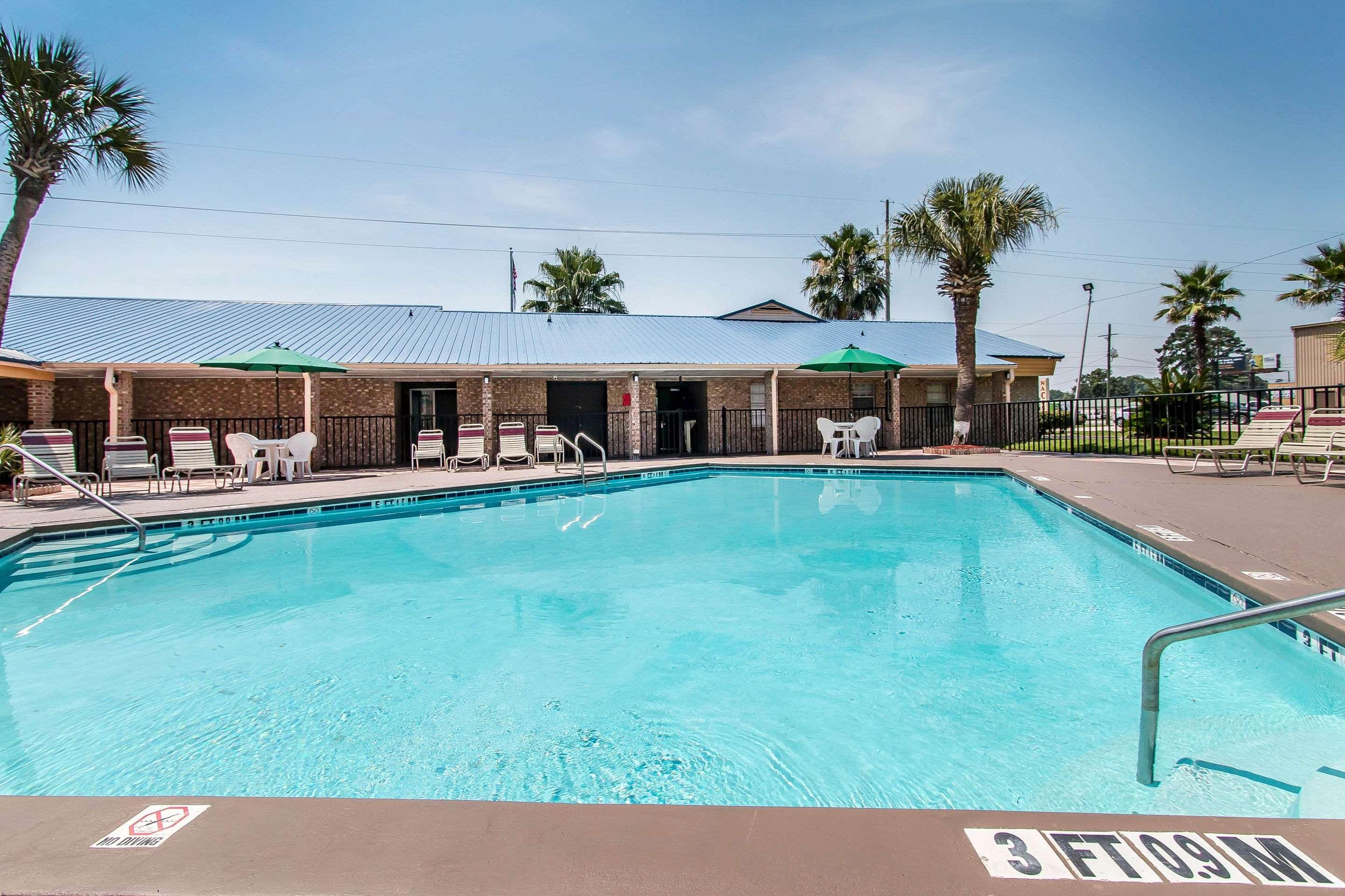 Quality Inn Hinesville — photo 5