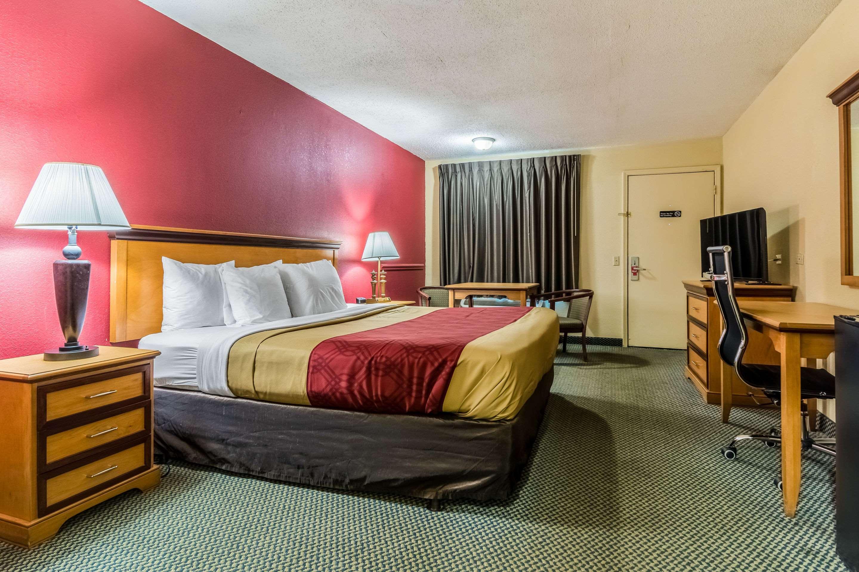 Econo Lodge — photo 3