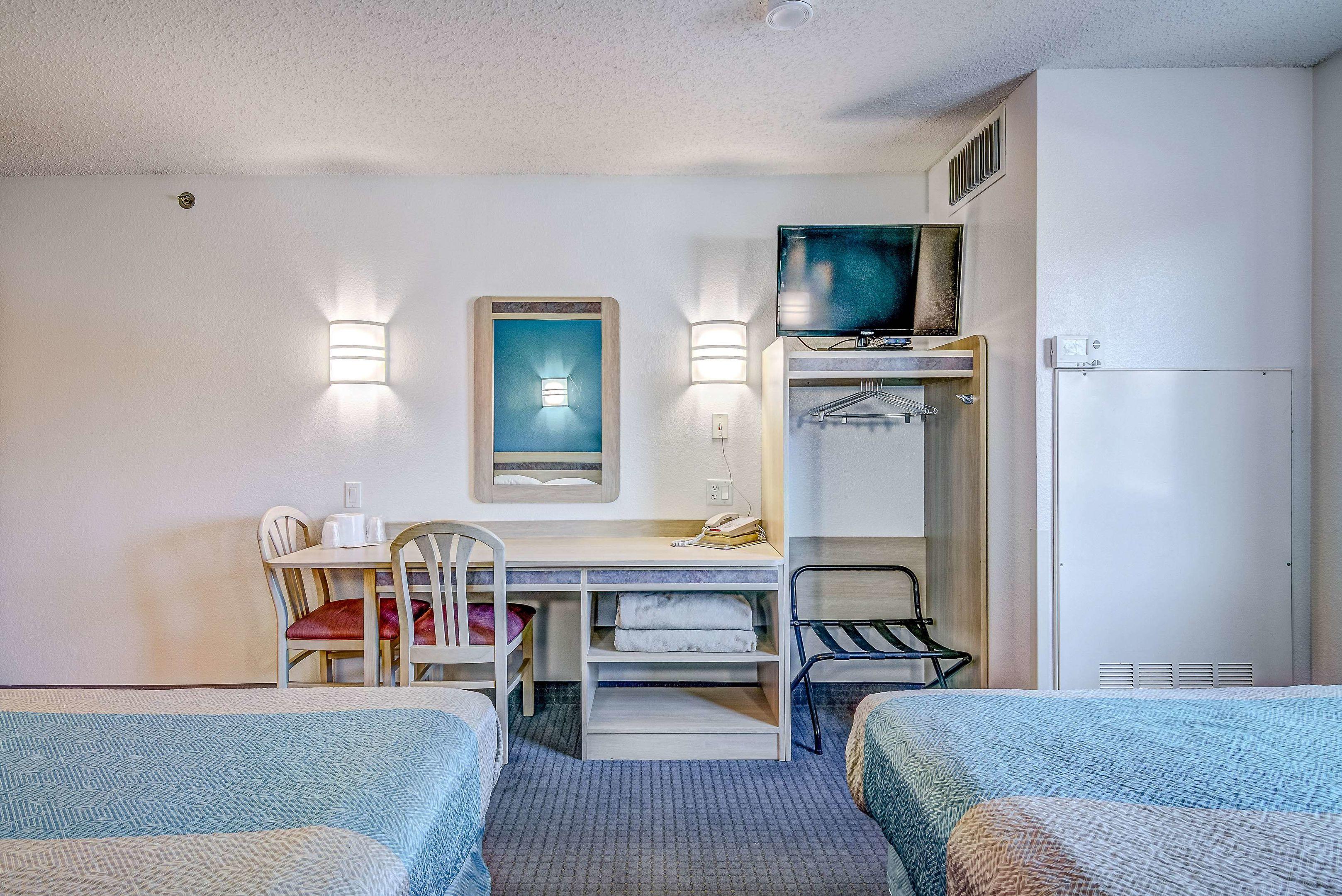 Motel 6 Menomonie — photo 5