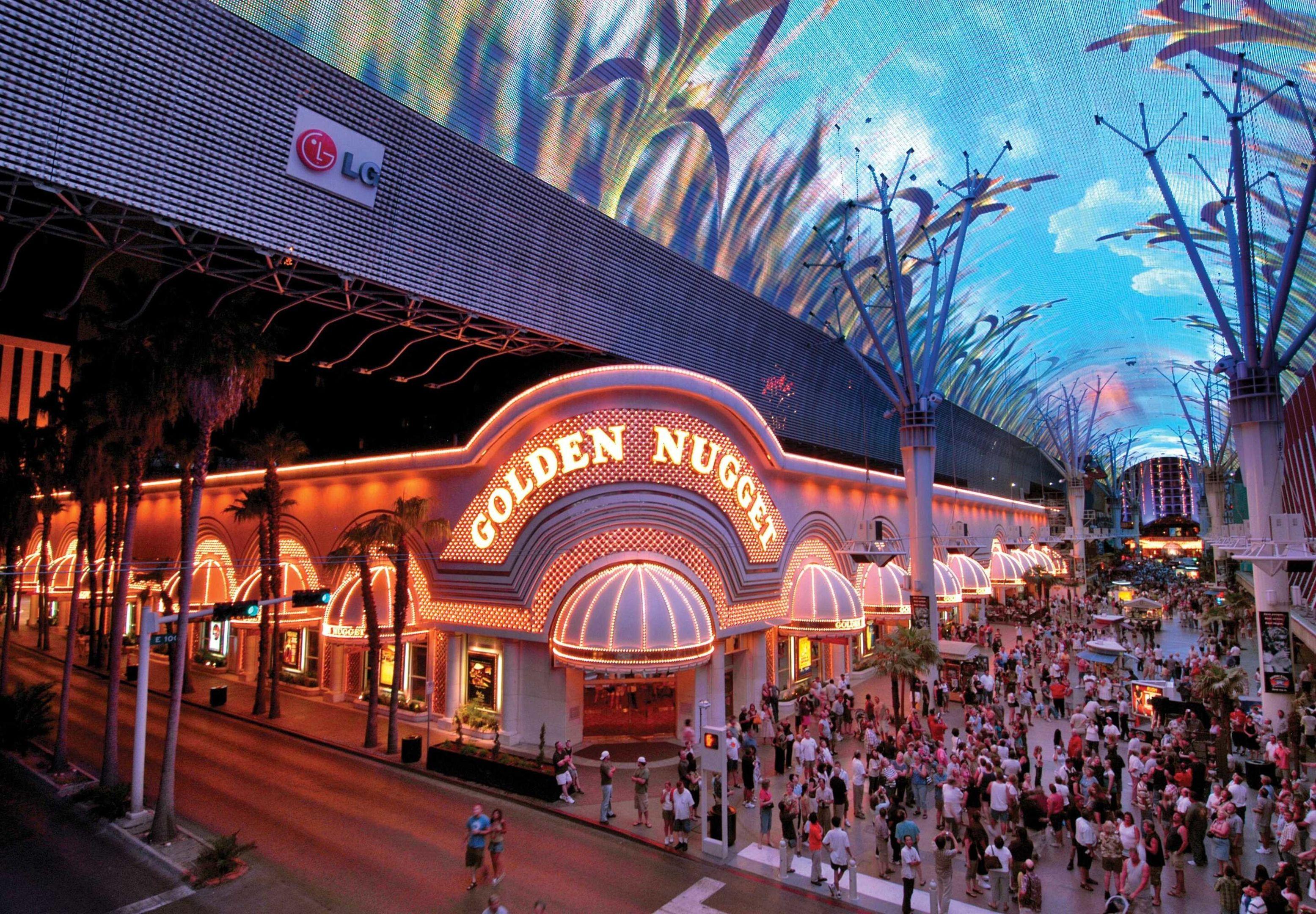 Golden Nugget — photo 4