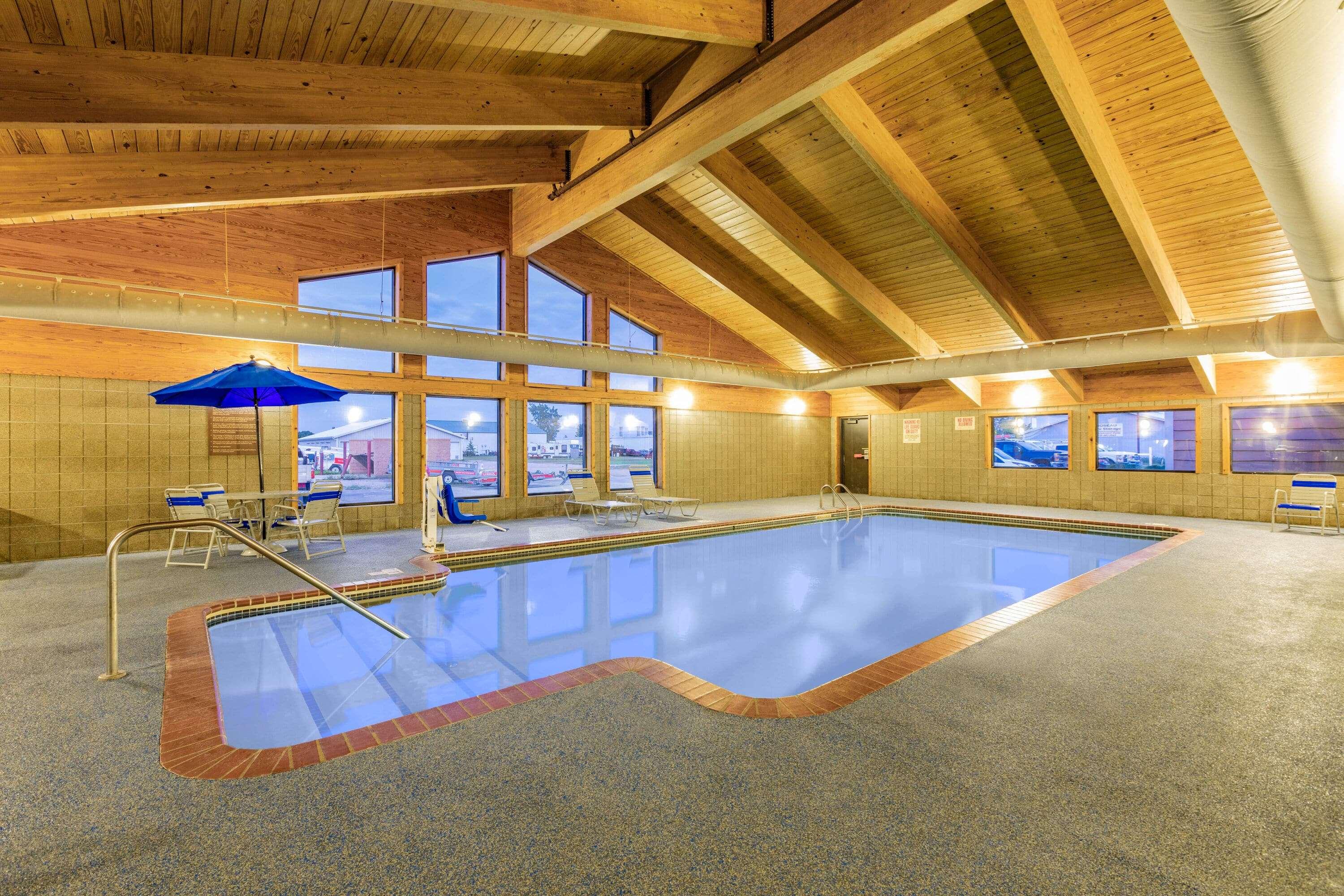 AmericInn by Wyndham Roseau — photo 5