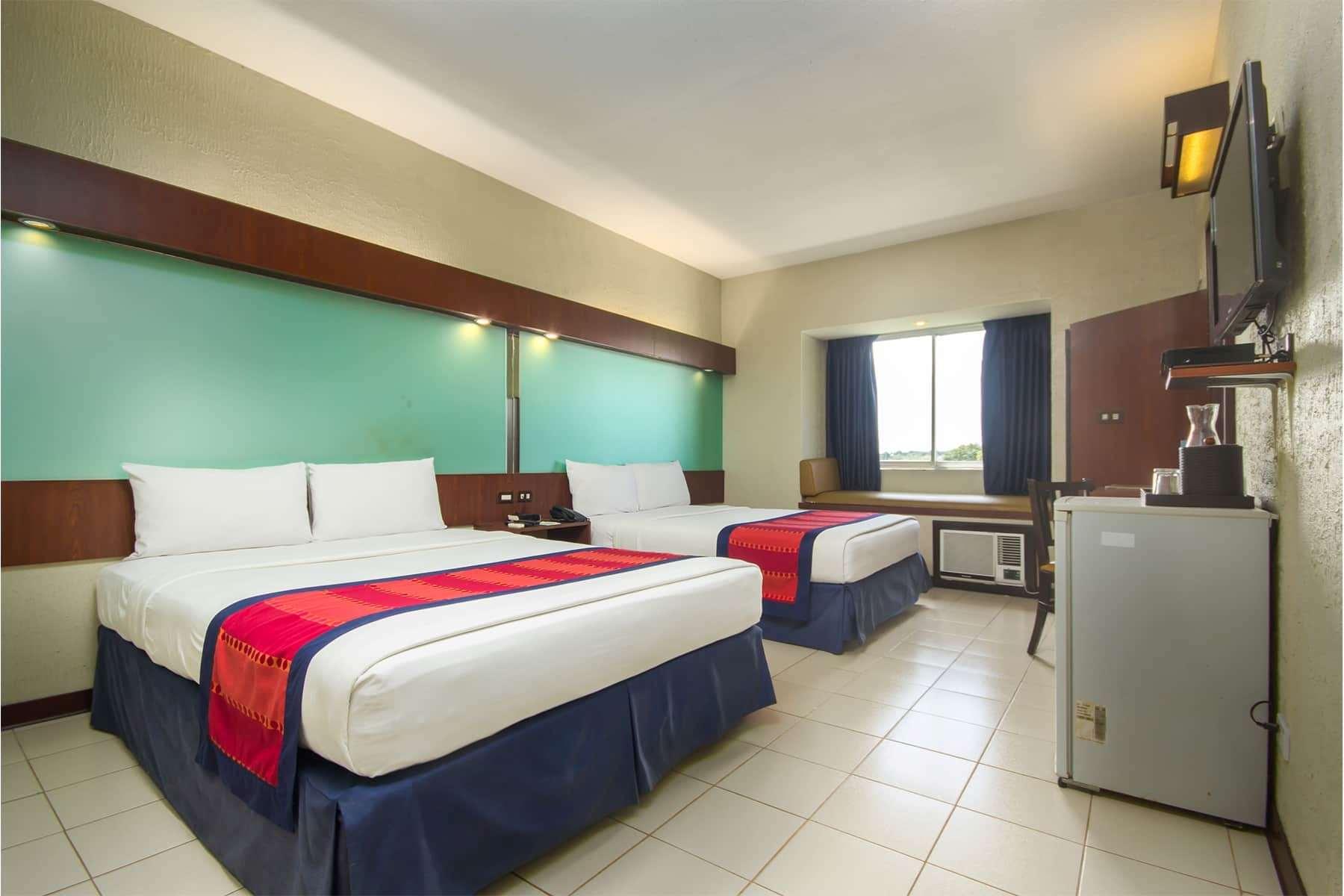Microtel Inn & Suites By Wyndham Eagle Ridge — photo 5