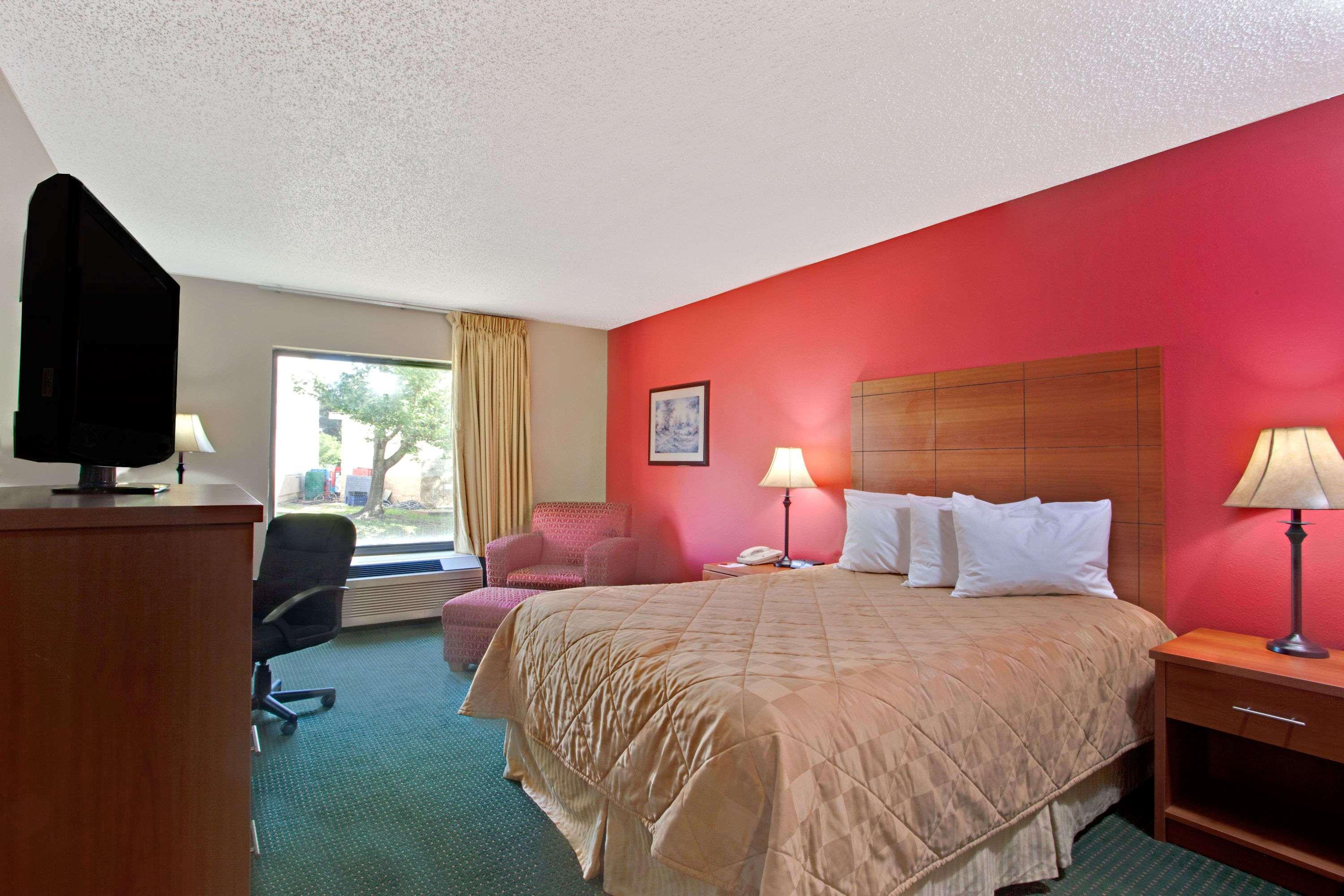 Ramada Limited Pearl Airport South — photo 5