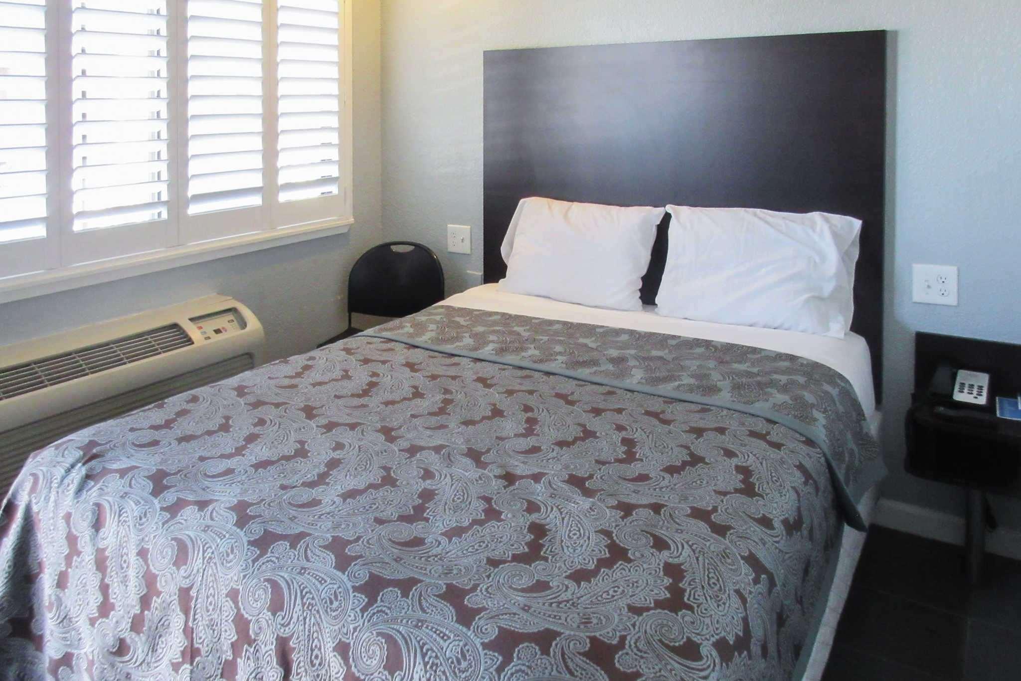 Rodeway Inn — photo 5