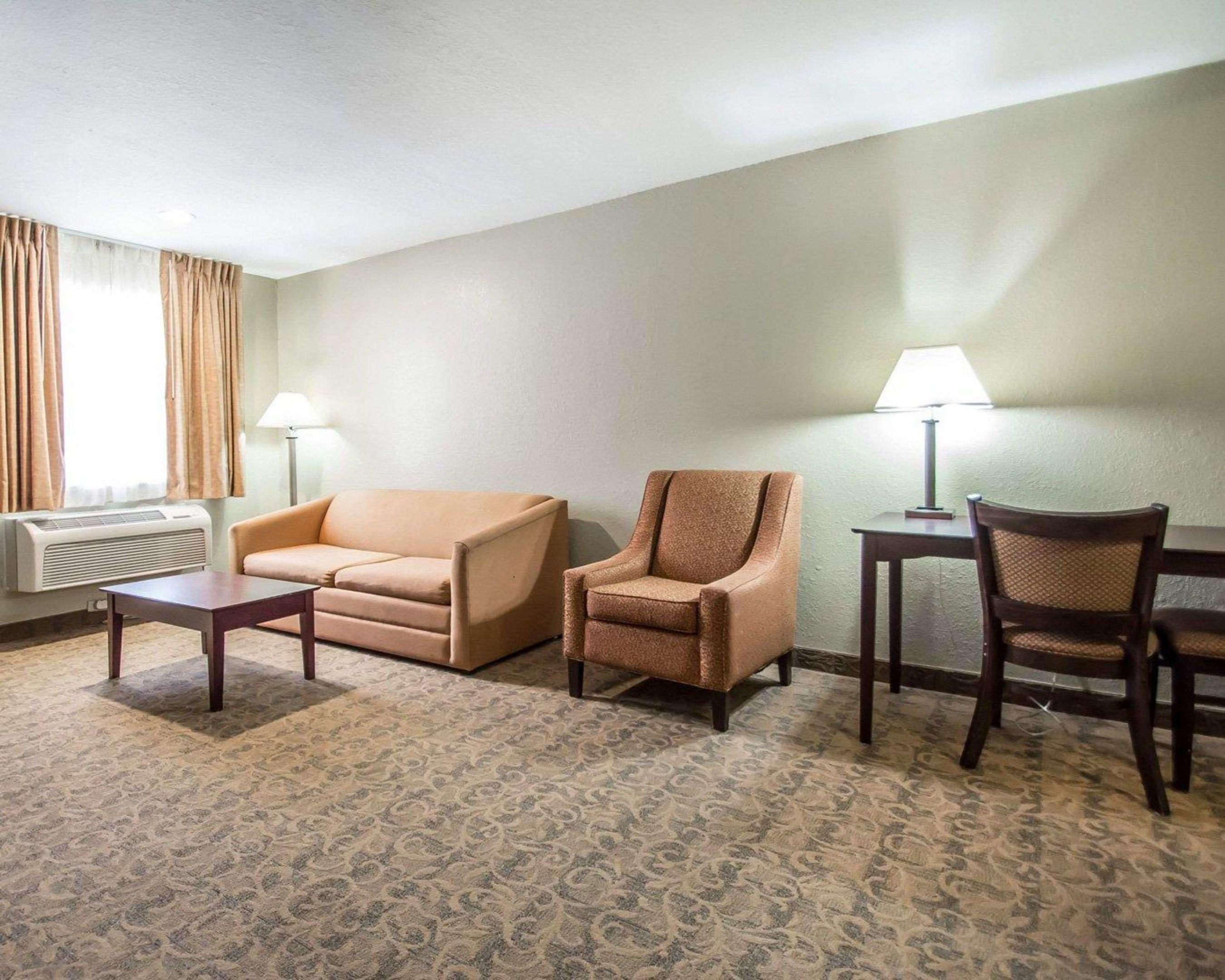 Quality Inn & Suites By the Parks — photo 5