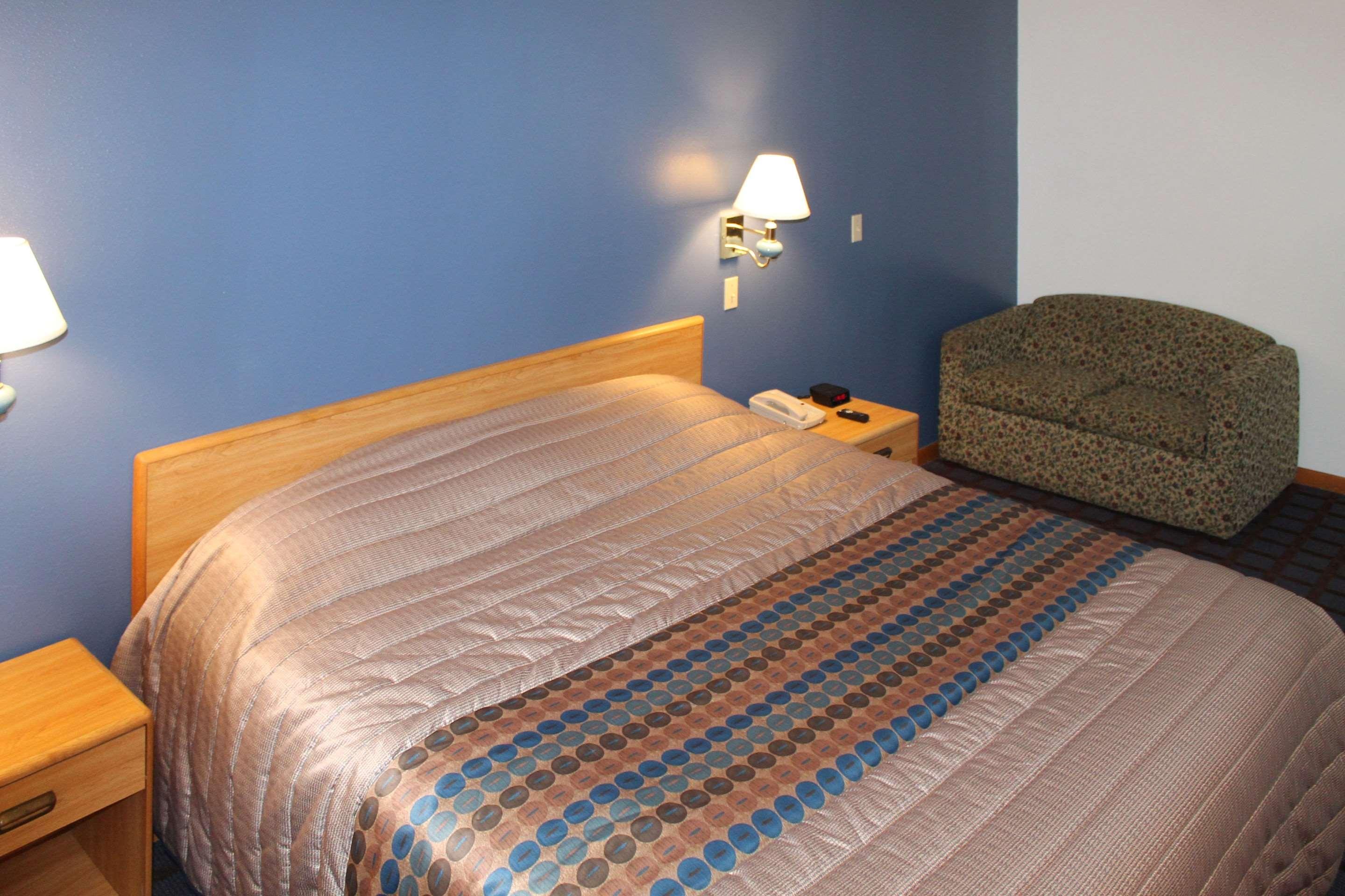 Rodeway Inn — photo 3