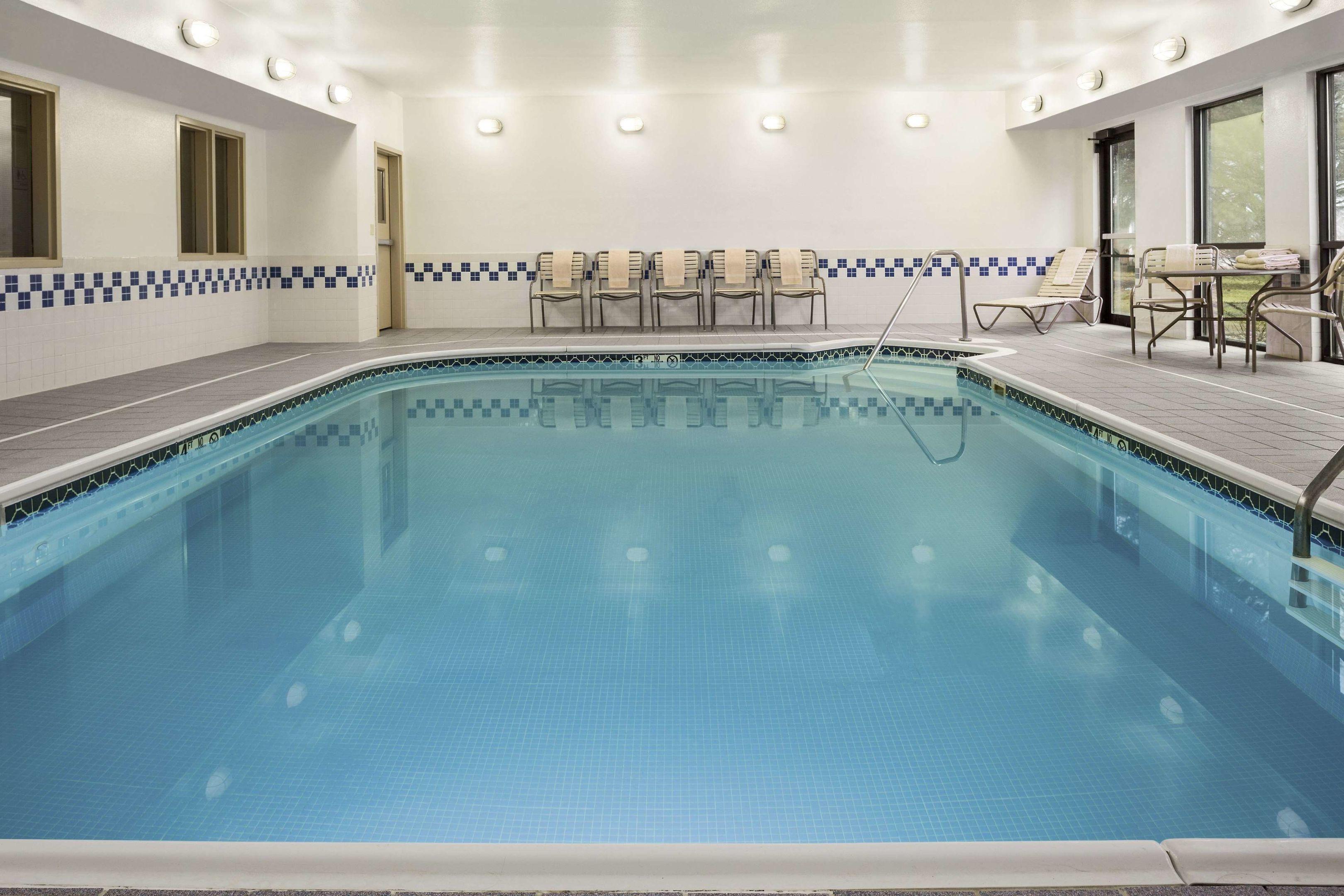 Hampton Inn Findlay — photo 3