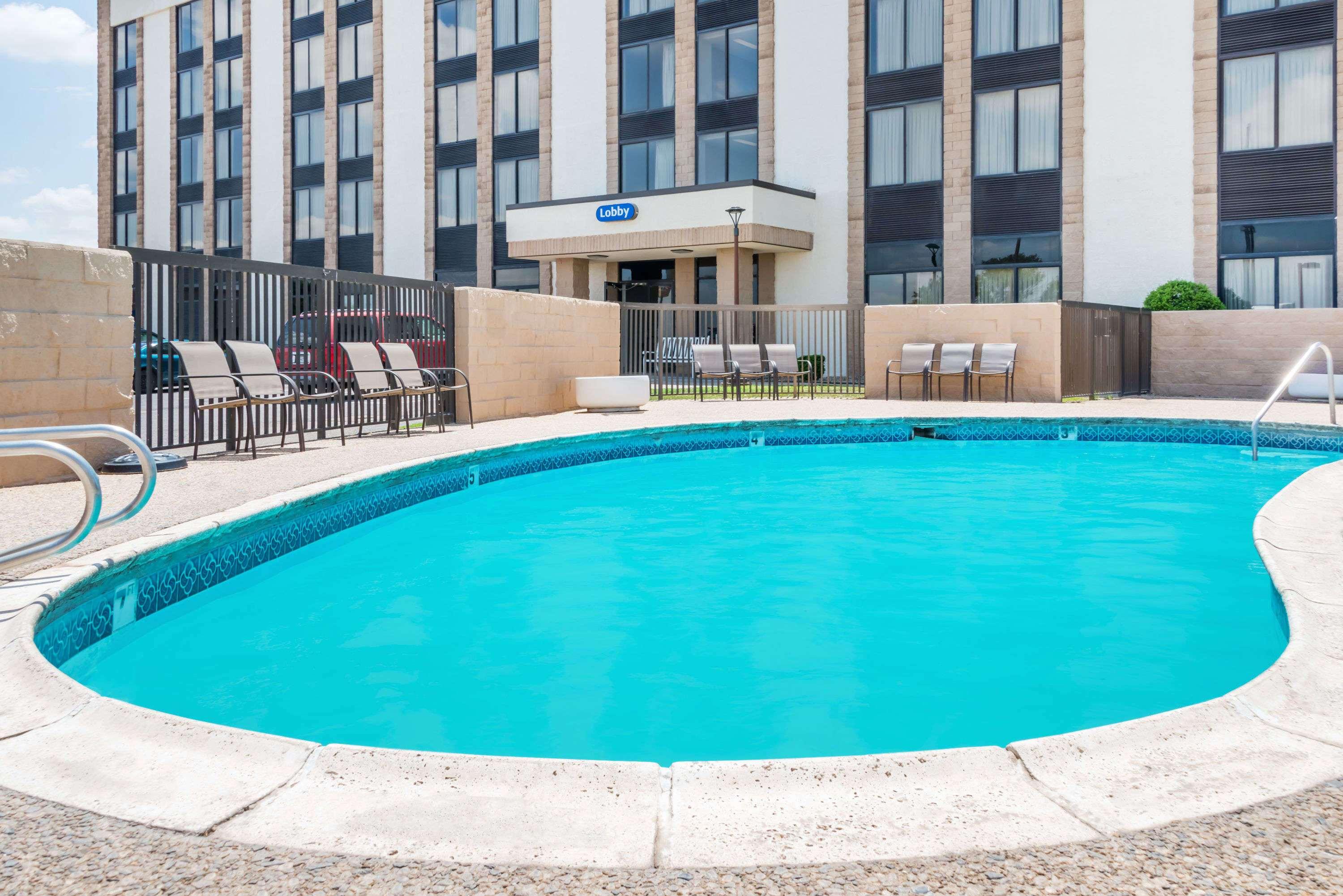 Days Inn Amarillo East — photo 4
