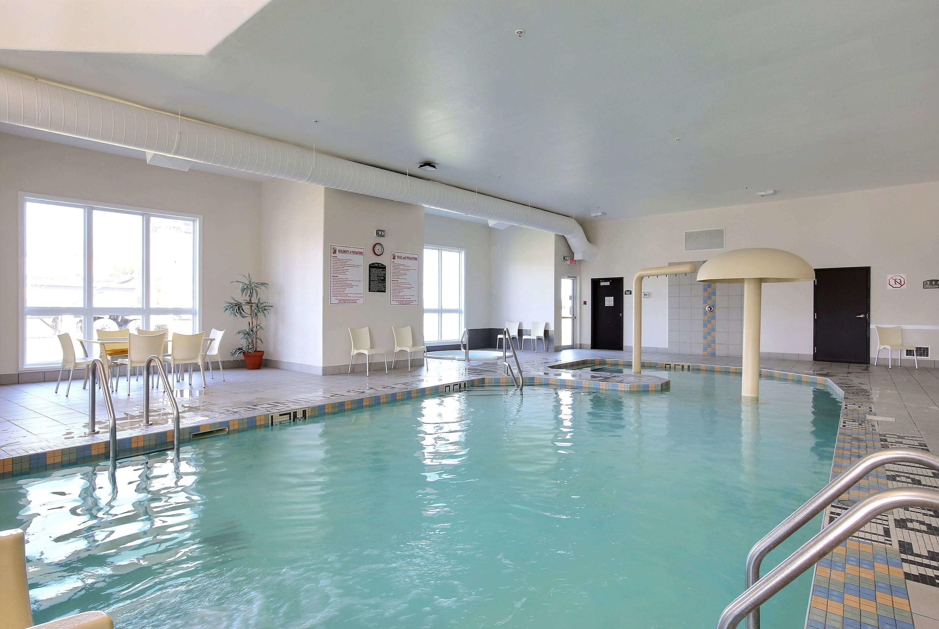 Super 8 by Wyndham Trois-Rivieres — photo 4