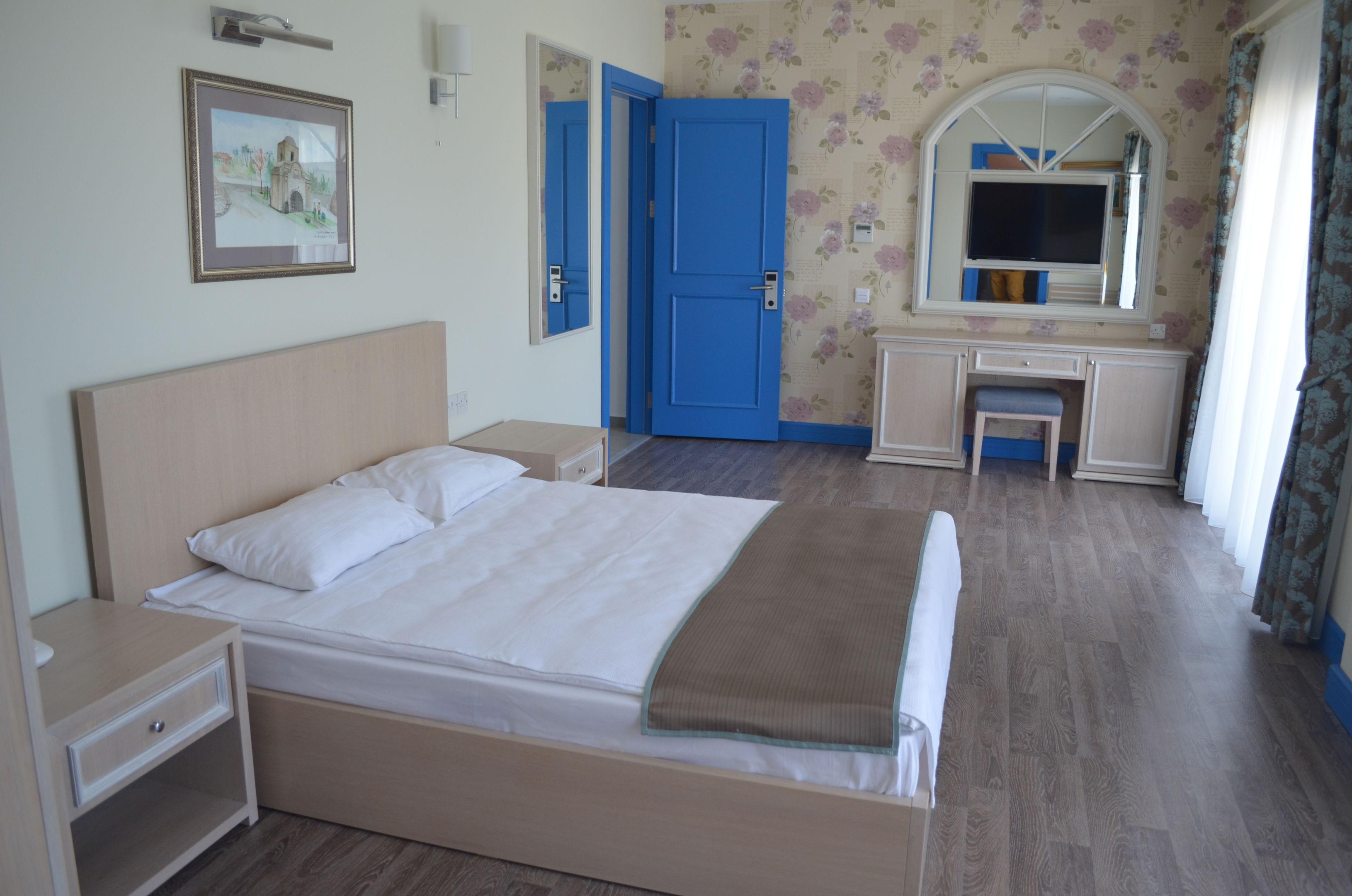Queen Aphrodite Hotel — photo 4