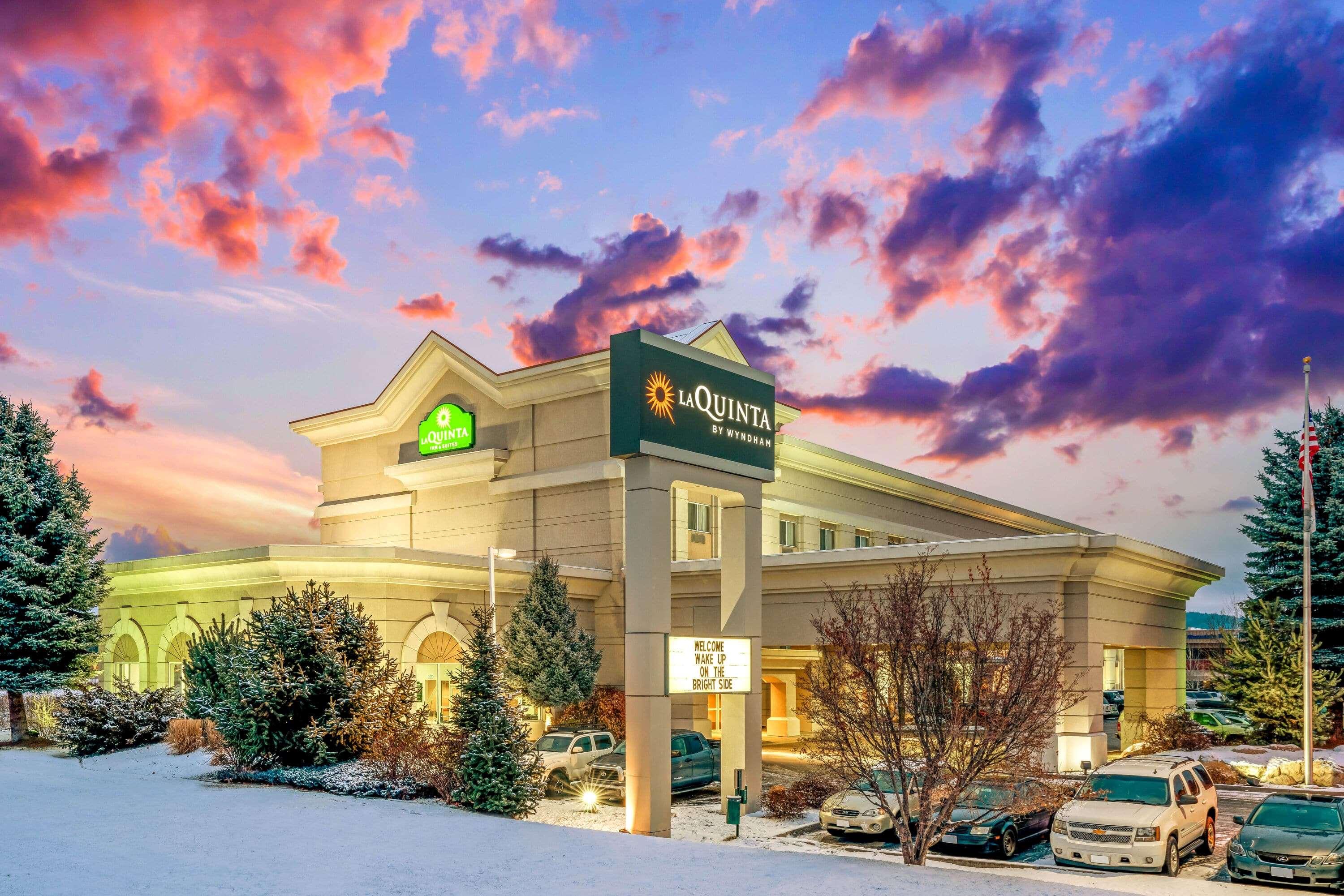 La Quinta Inn & Suites — photo 4