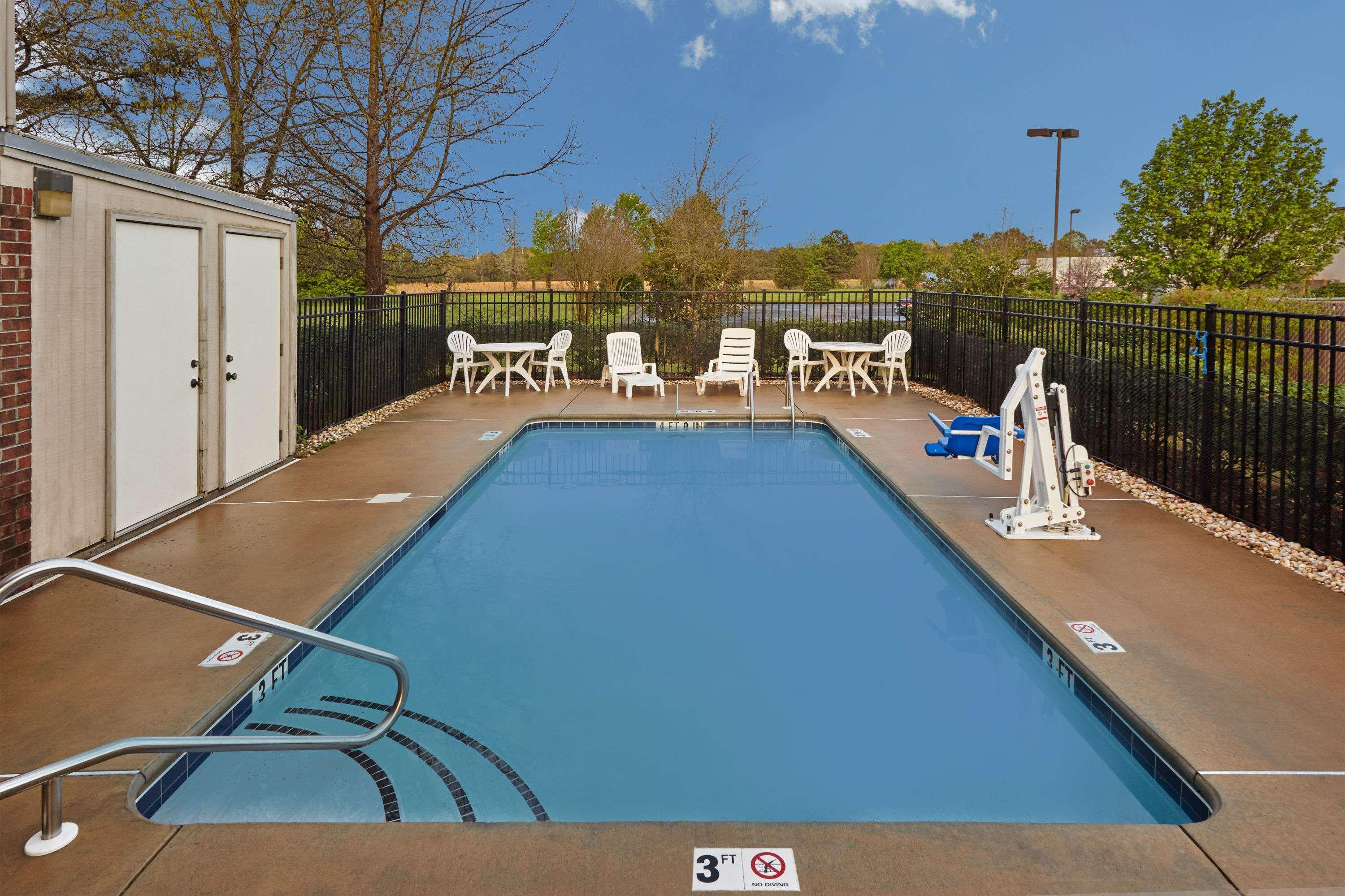 Super 8 by Wyndham Greenville — photo 4