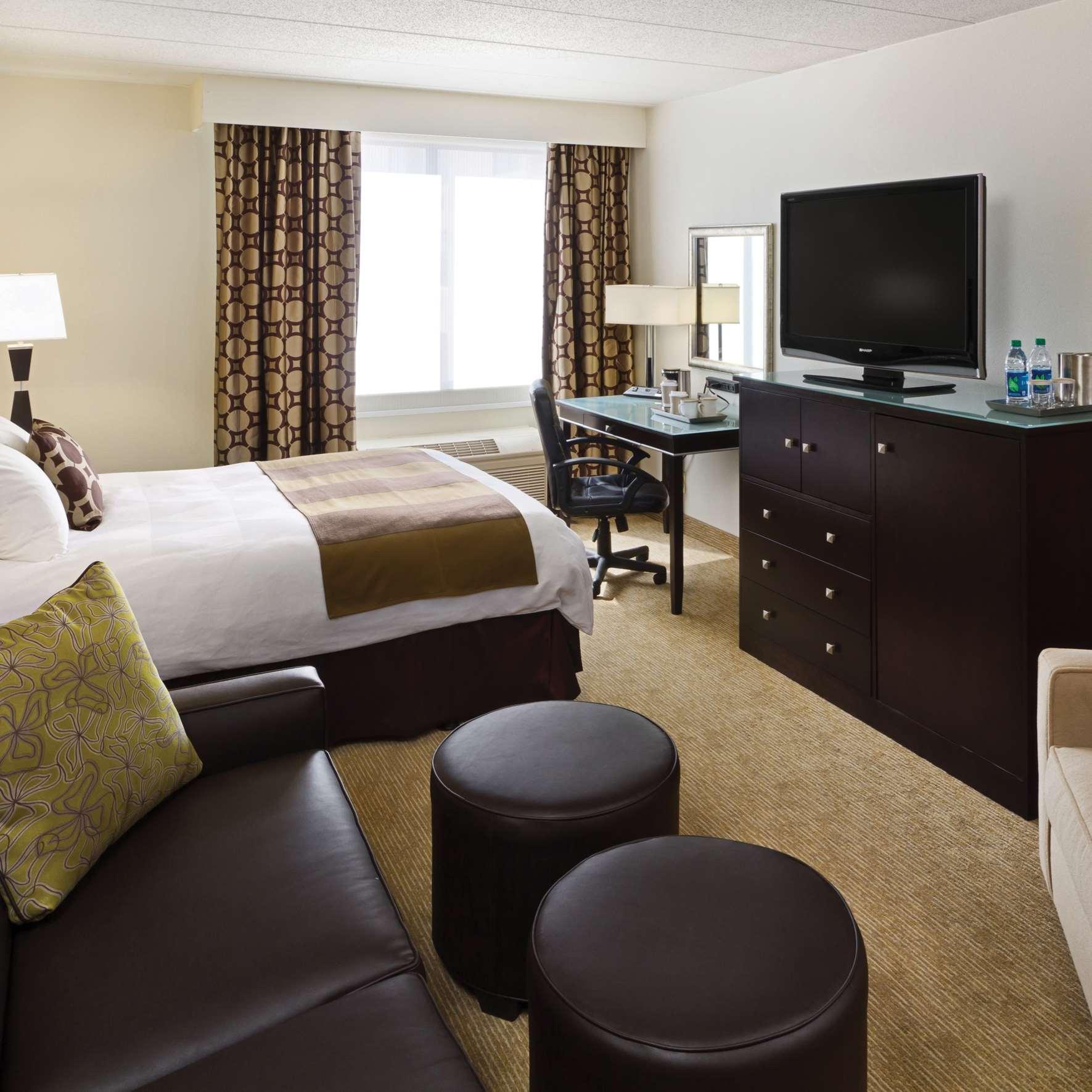 Radisson Hotel Bismarck — photo 4