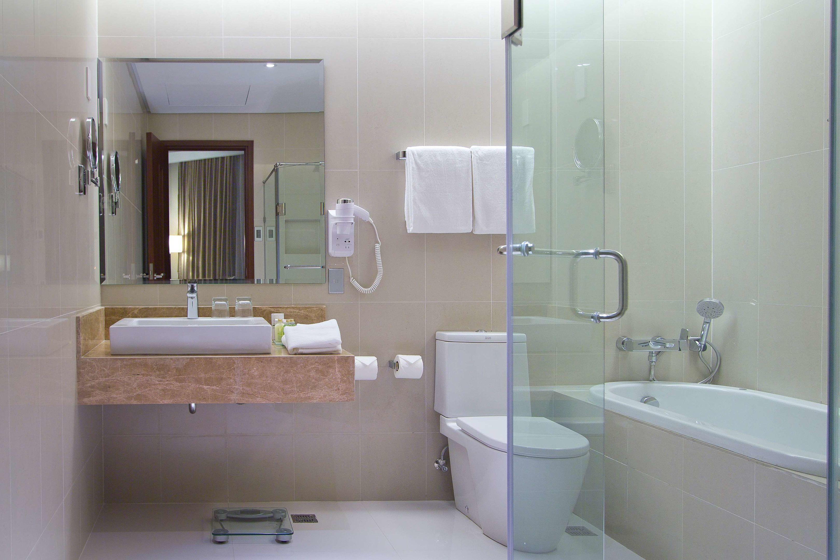 Acacia Hotel Manila — photo 1