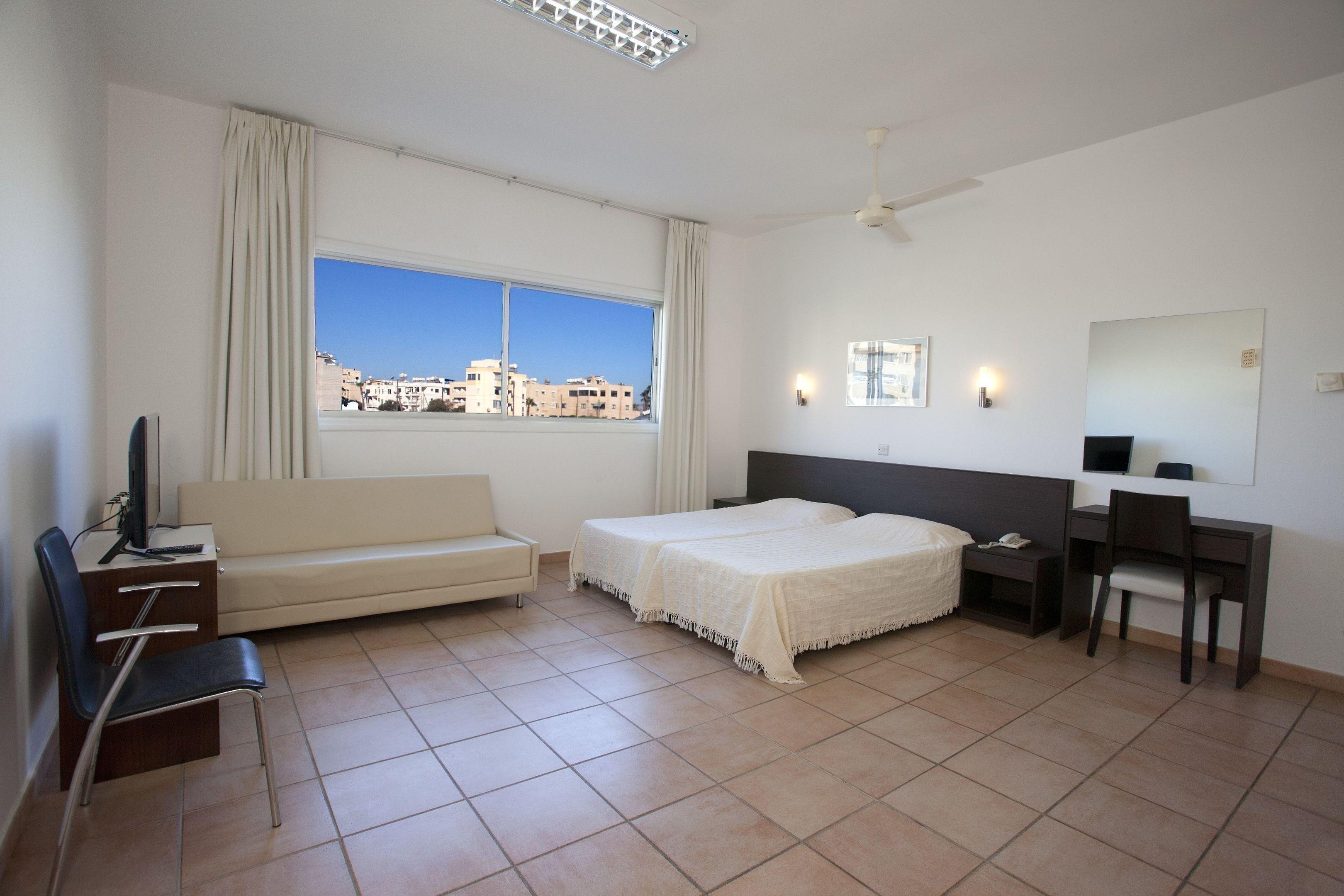 Costantiana Beach Hotel Apartments — photo 5