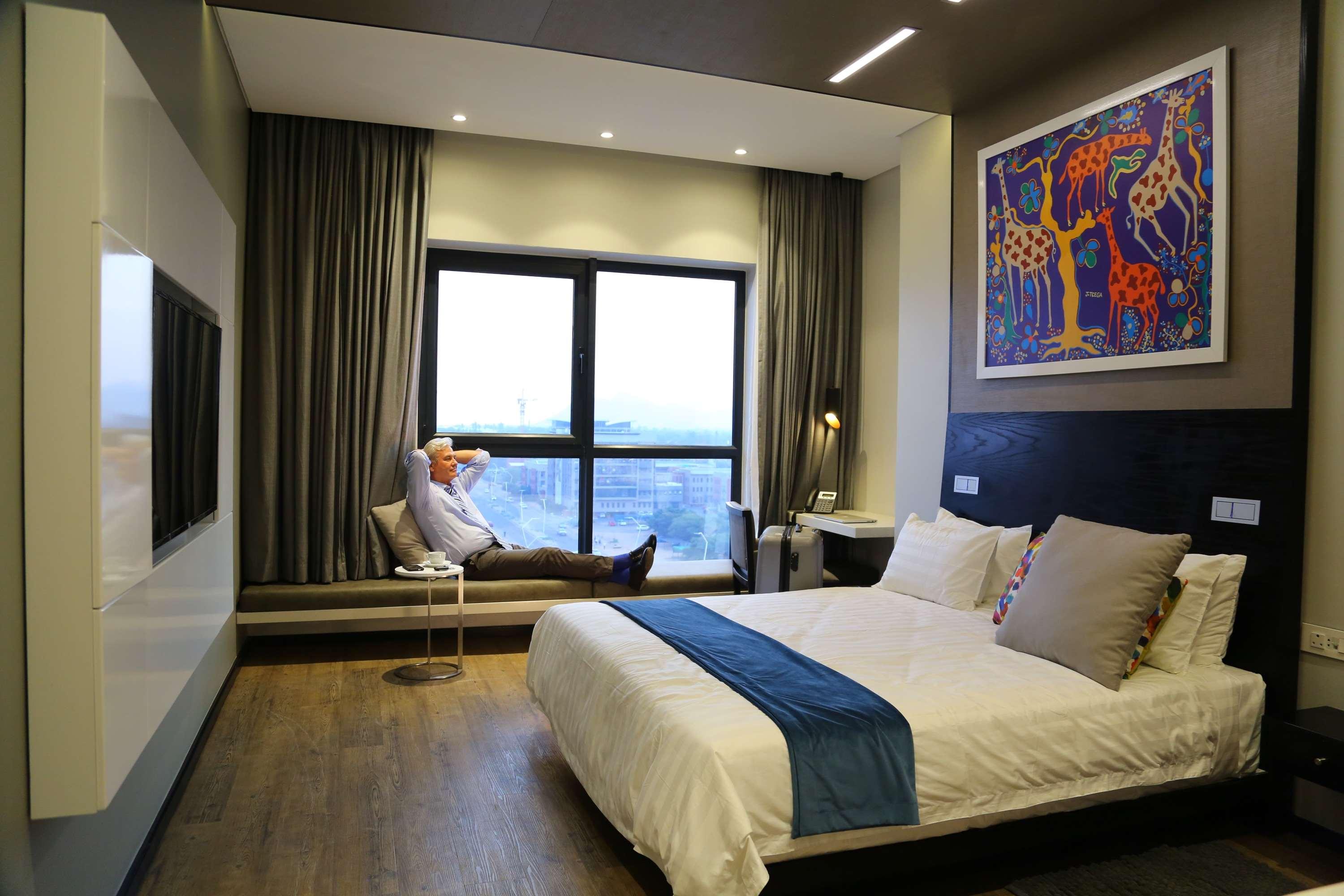 Room50two — photo 3