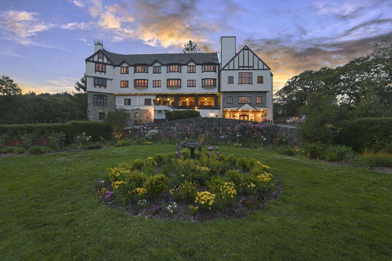 Benbow Historic Inn — photo 3