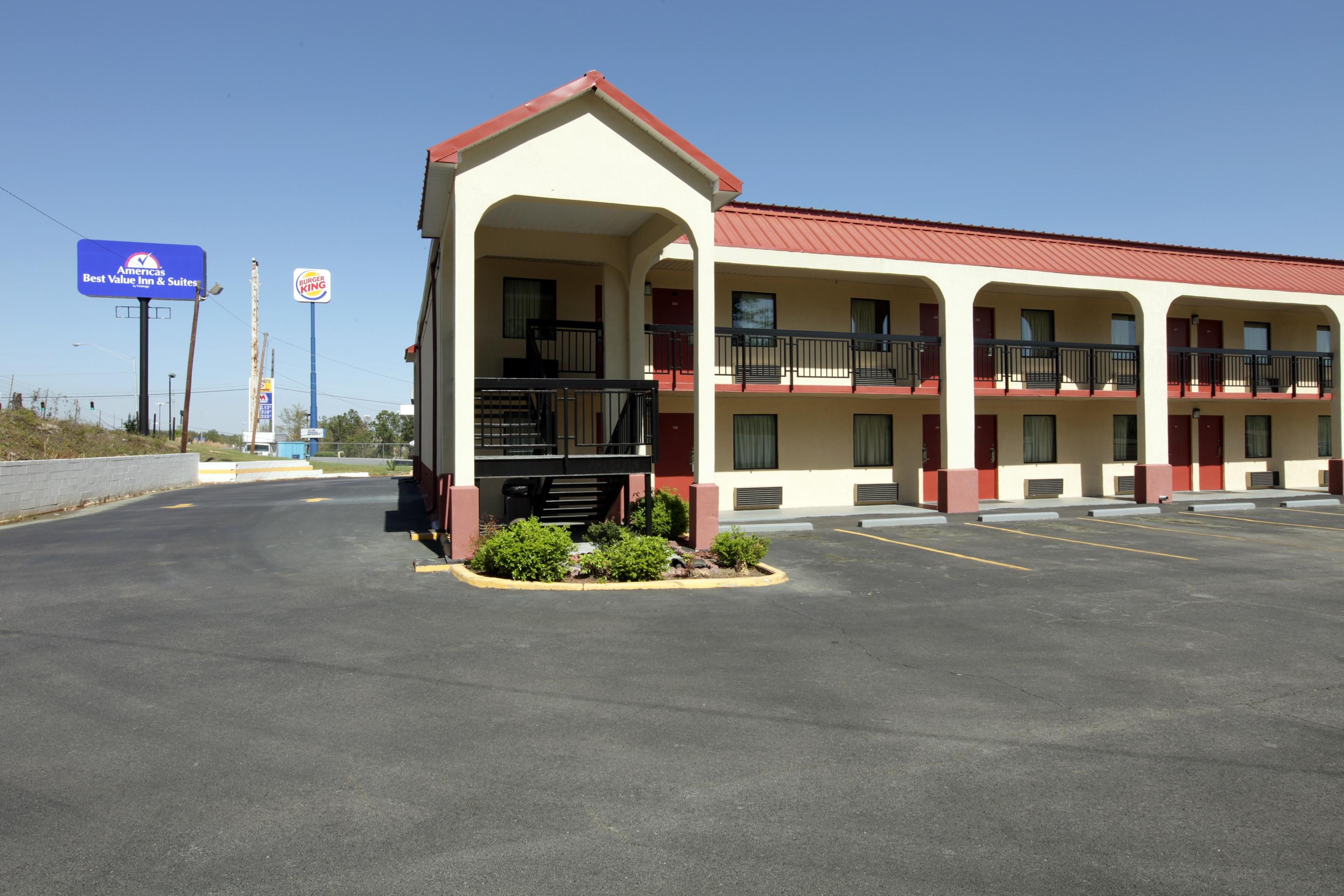 Americas Best Value Inn & Suites — photo 3