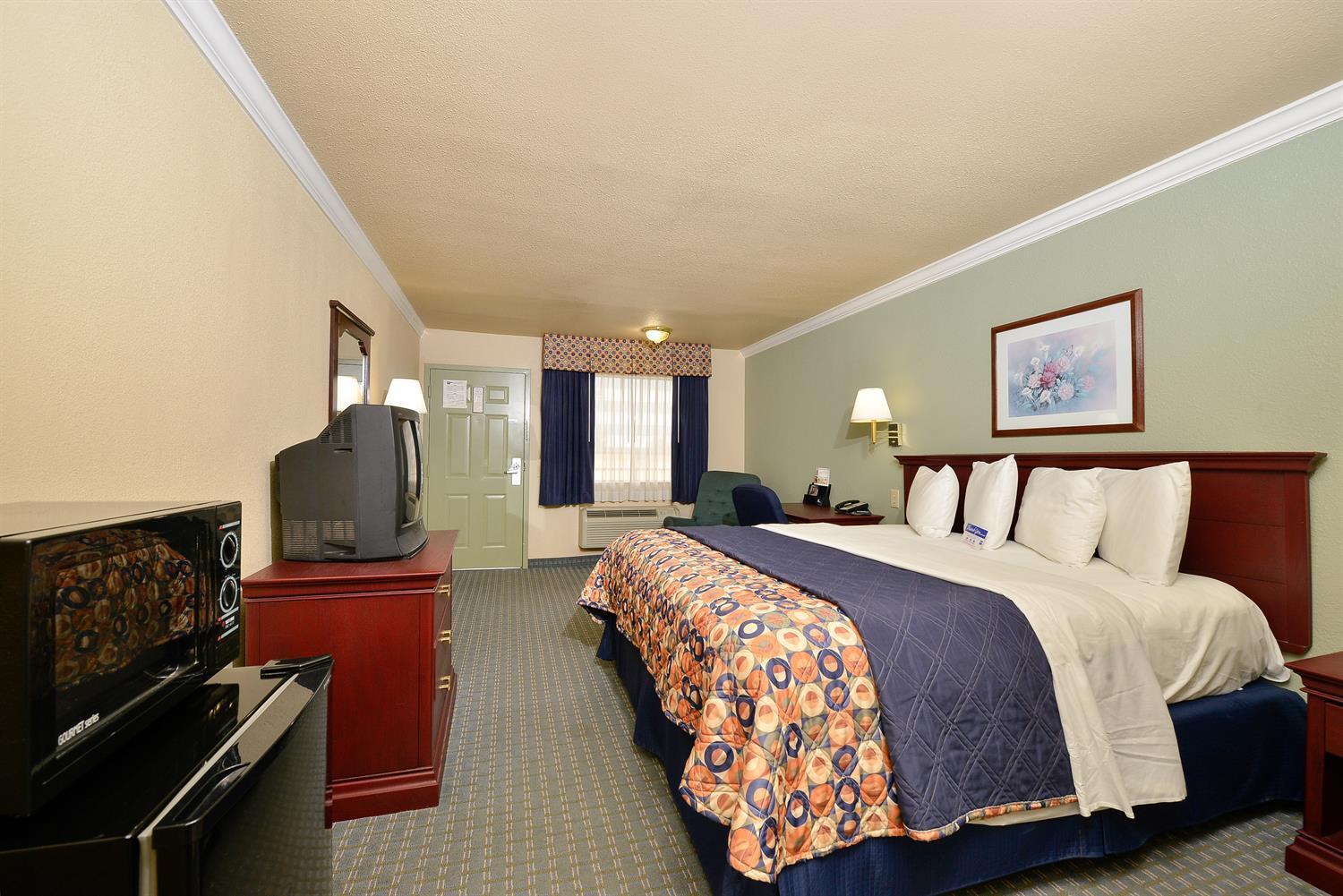 Americas Best Value Inn-Houston/Hobby Airport — photo 4