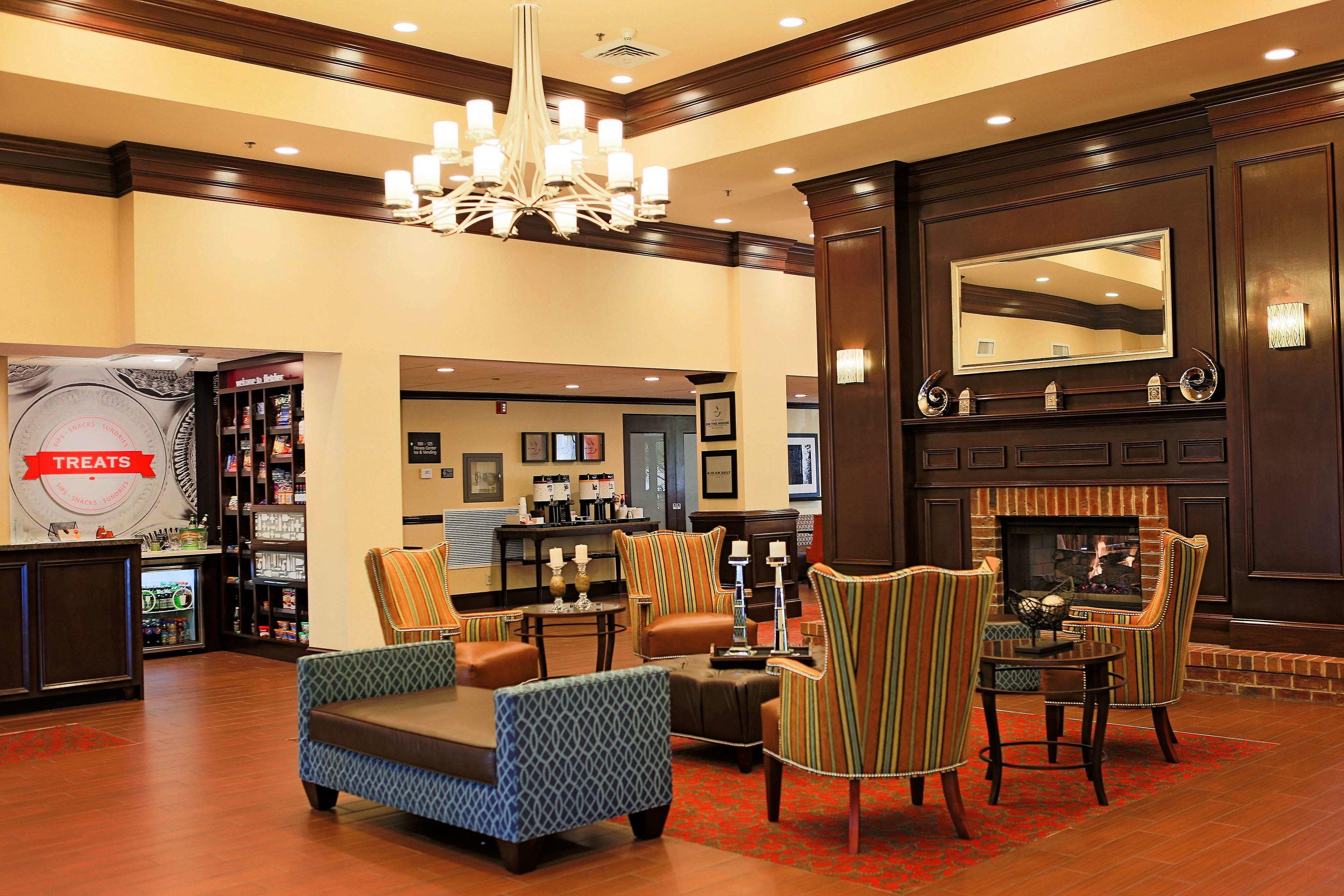 Hampton Inn & Suites Asheville I-26 — photo 5
