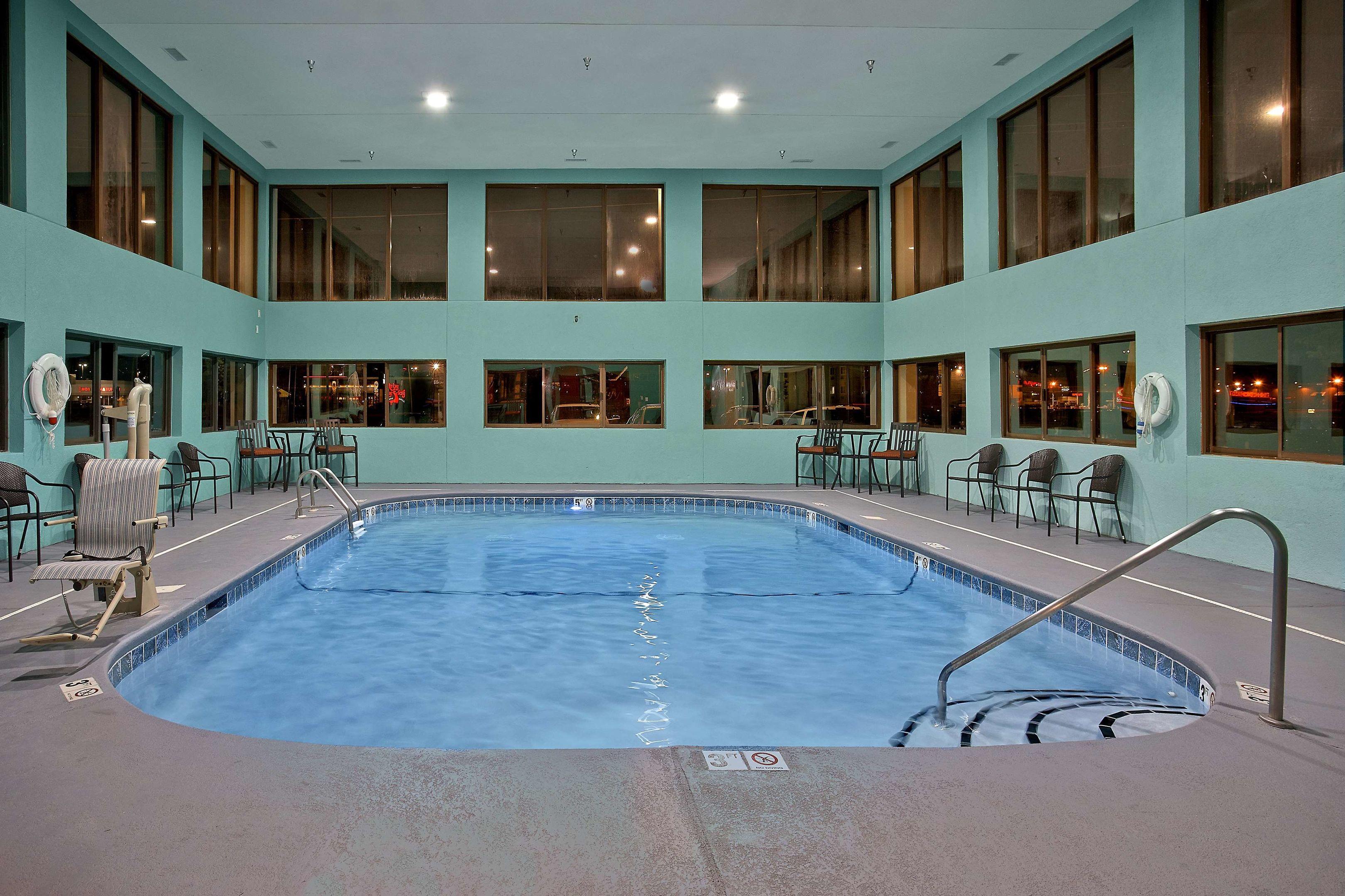 Hampton Inn Sevierville — photo 3
