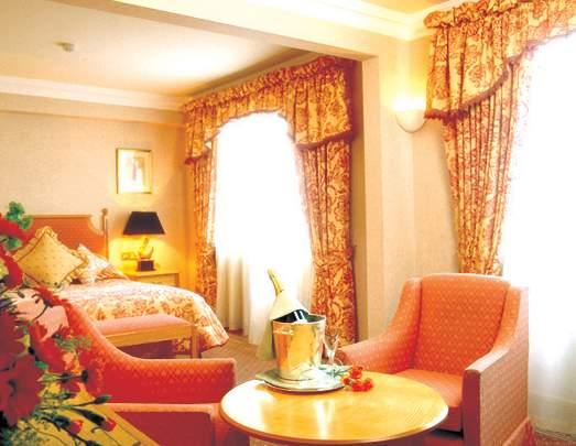The Doubletree by Hilton Oxford Belfry — photo 4