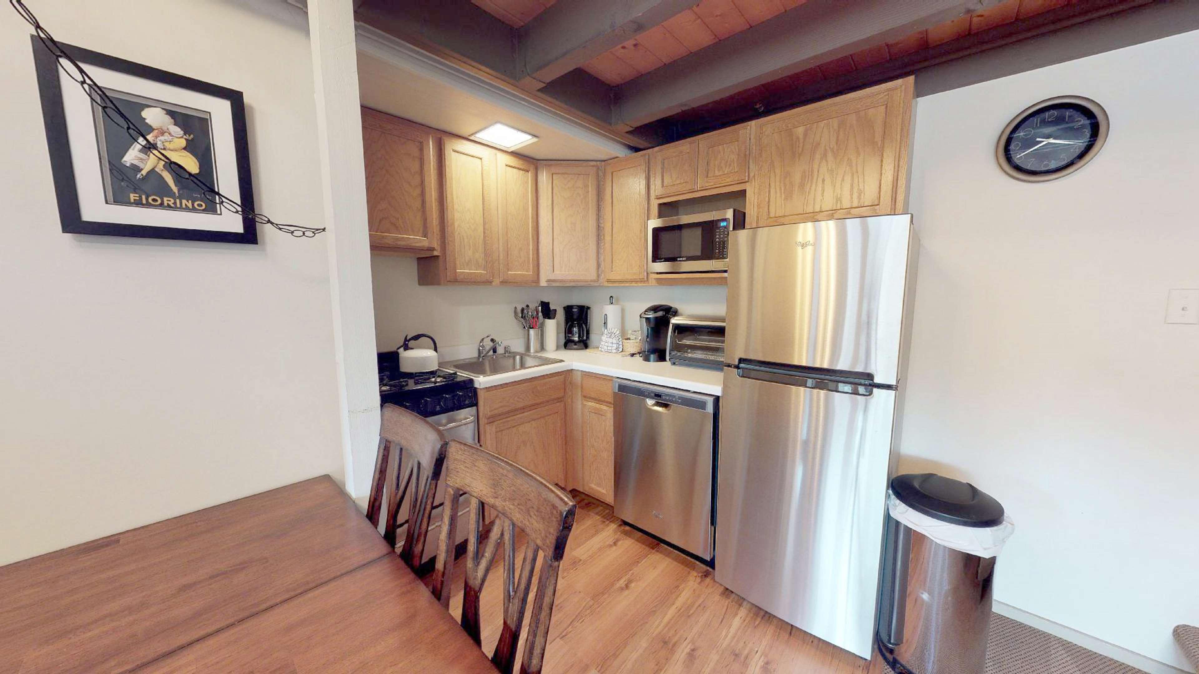 Aspenwood Condominiums — photo 4