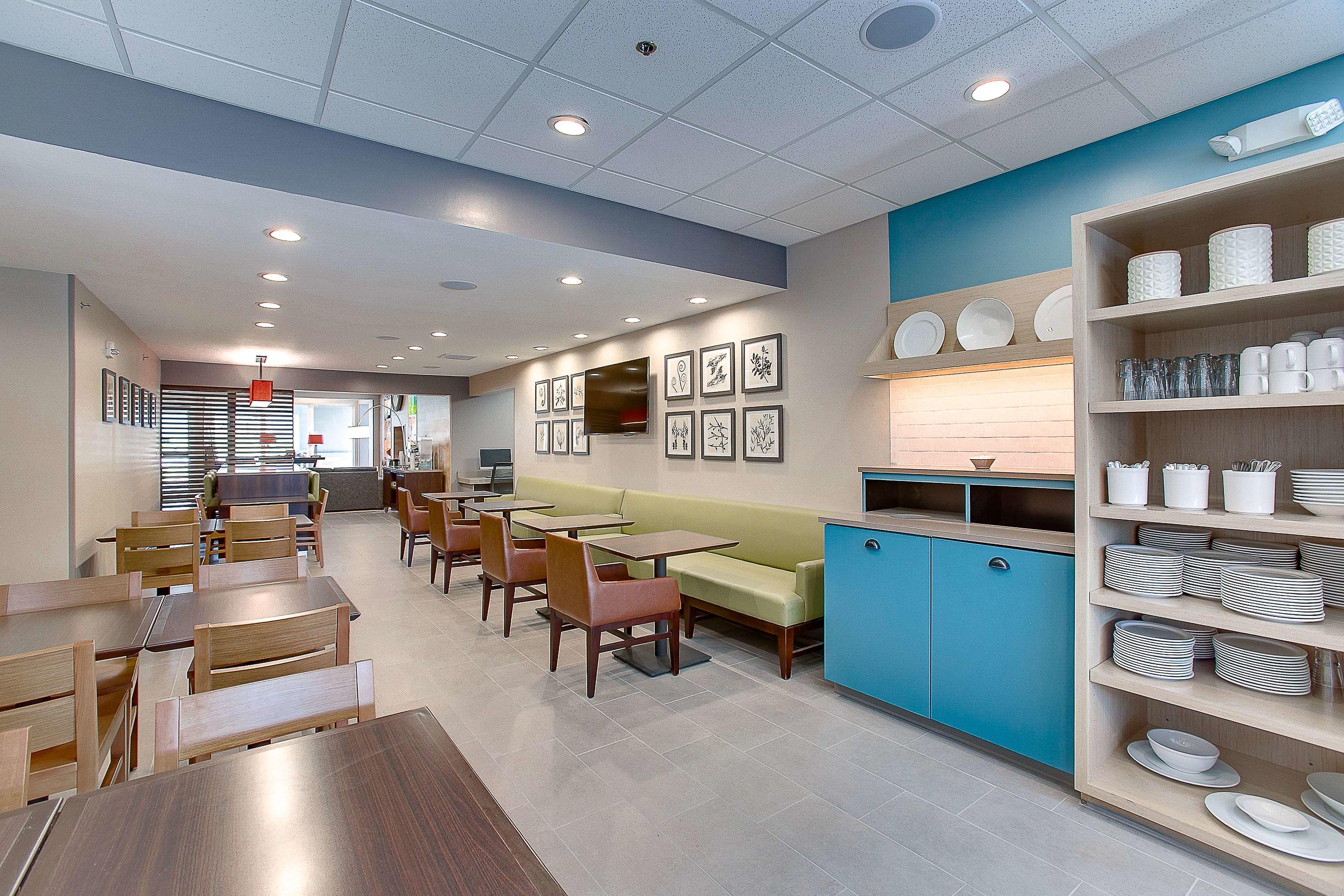 Country Inn & Suites by Radisson, Wichita East — photo 5