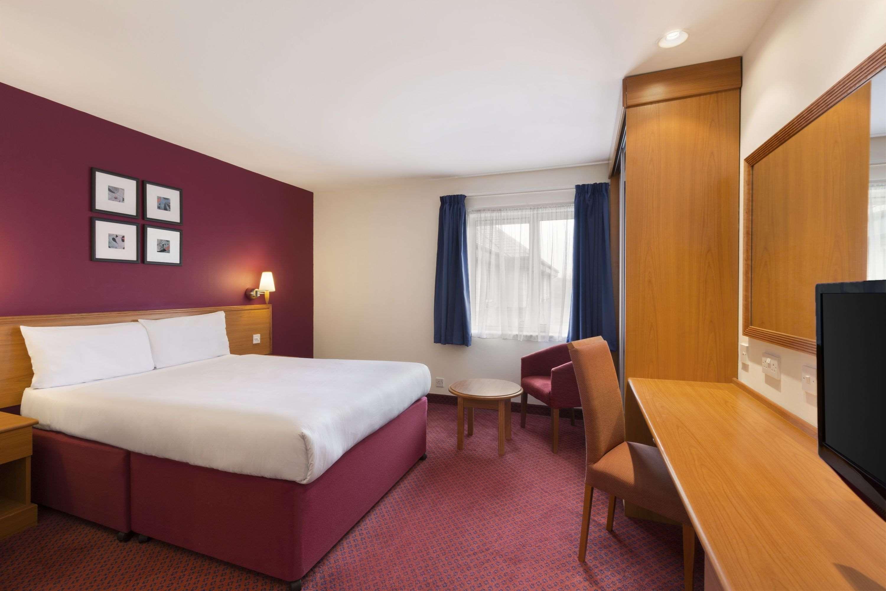 Days Inn Peterborough — photo 4