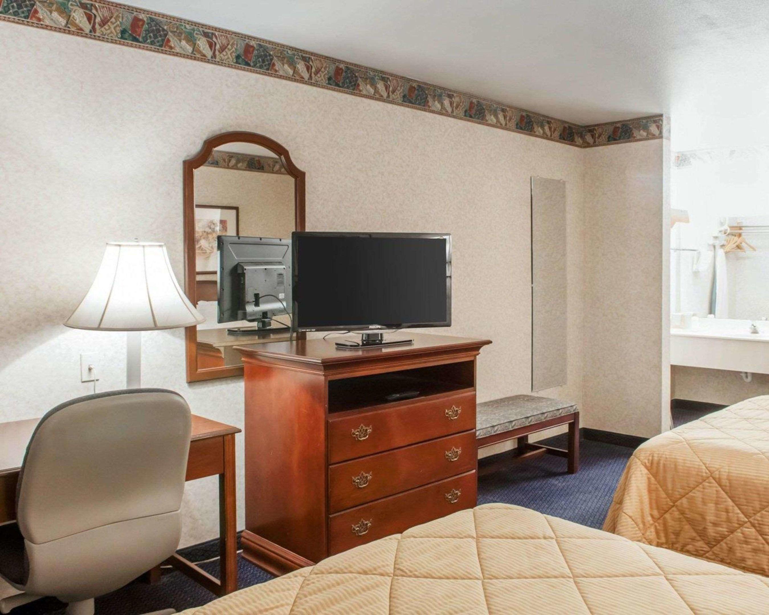 Rodeway Inn — photo 5