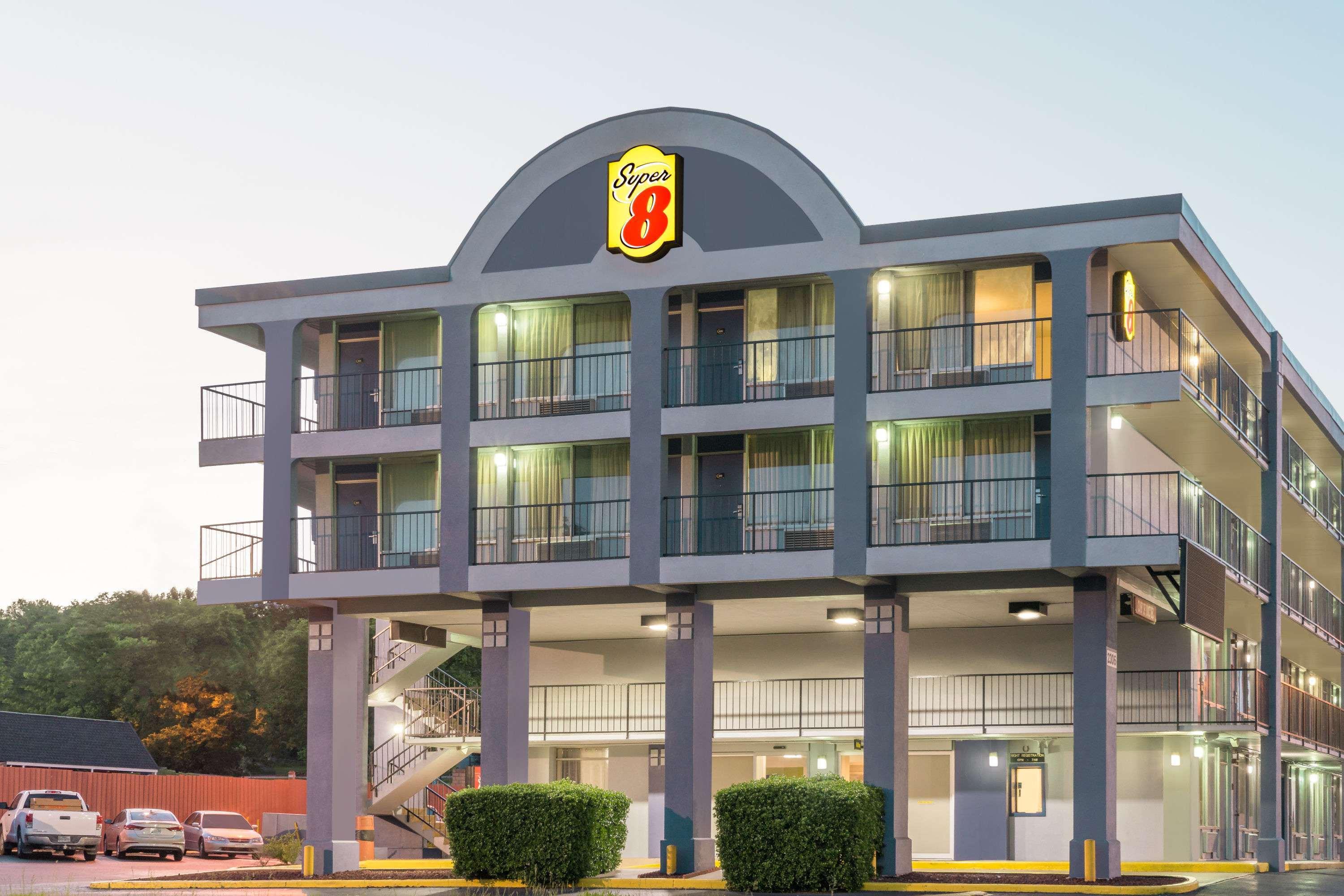 Super 8 by Wyndham Nashville Downtown — photo 5