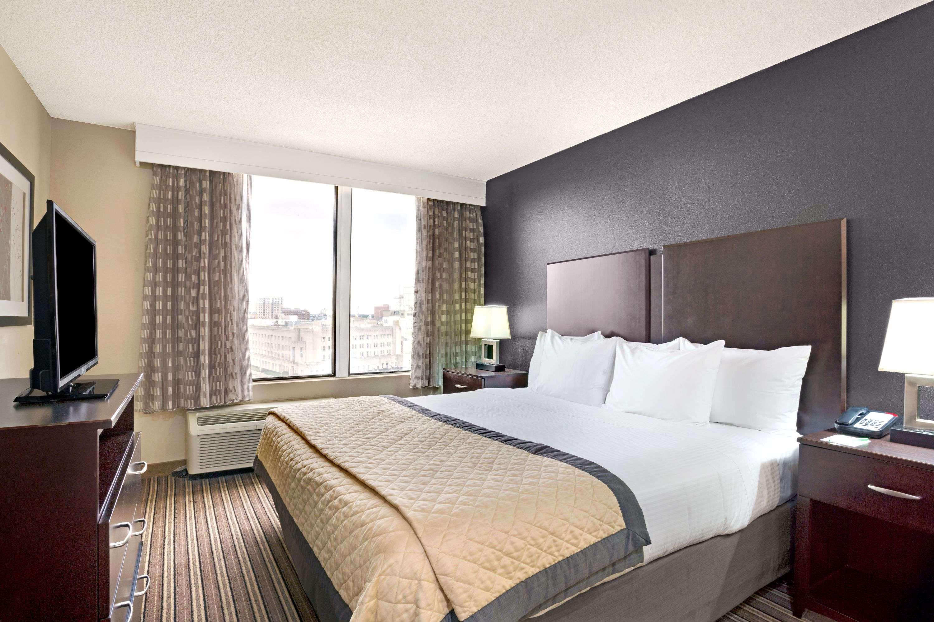 Wyndham Garden Norfolk Downtown — photo 4