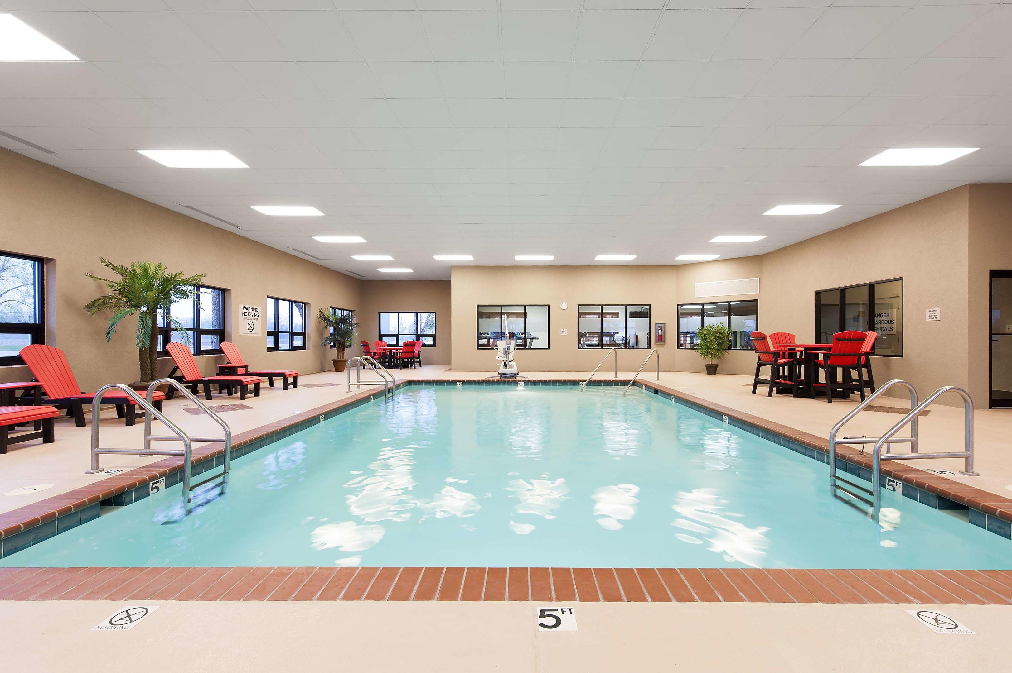 Hampton Inn Columbus/Taylorsville/Edinburgh — photo 5